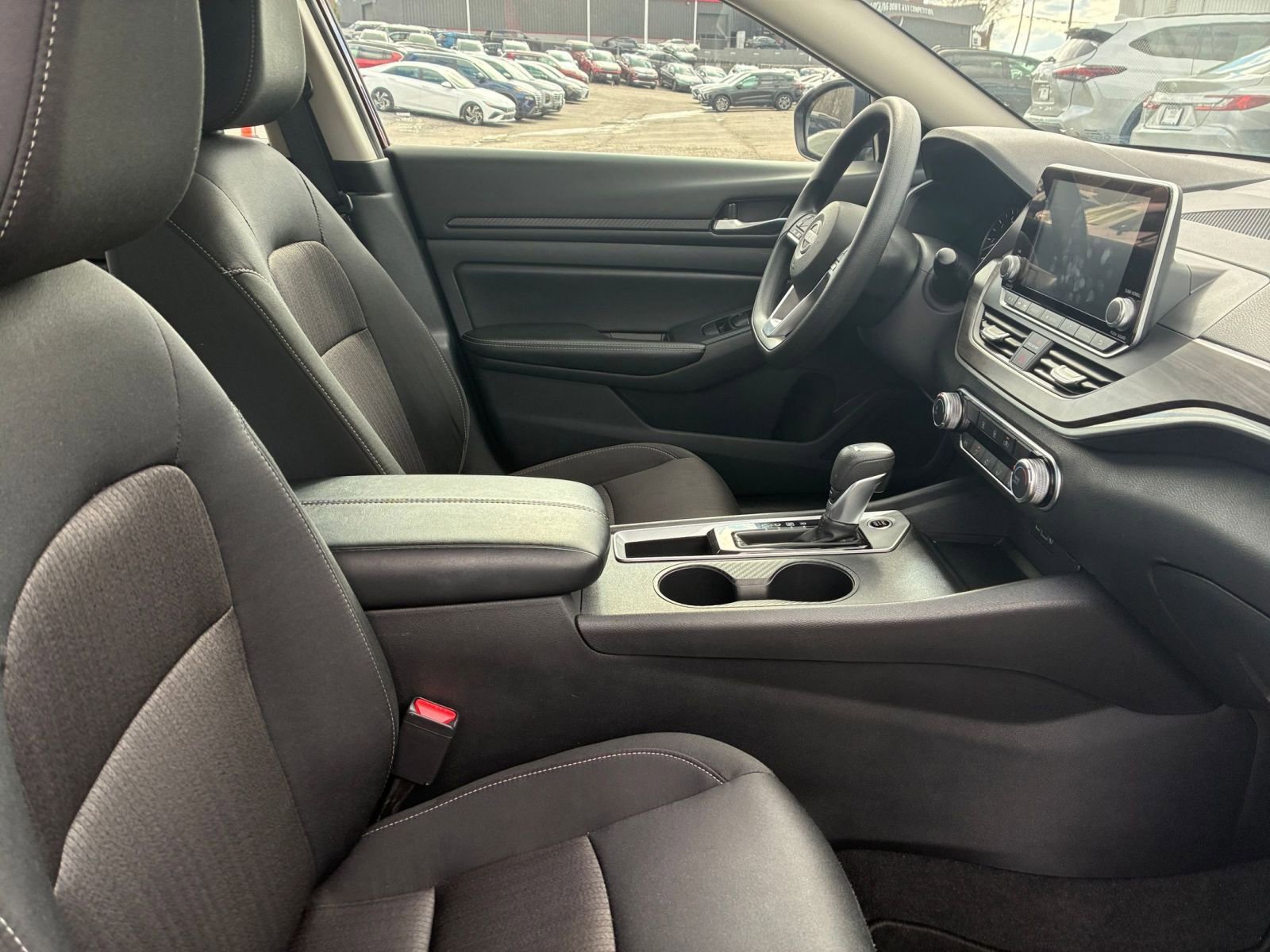 Thumbnail: 2025 Nissan Altima - 31