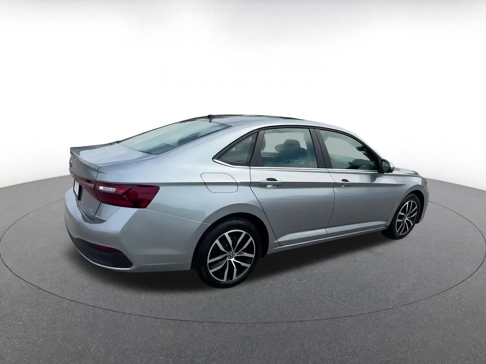 Thumbnail: 2025 Volkswagen Jetta - 15