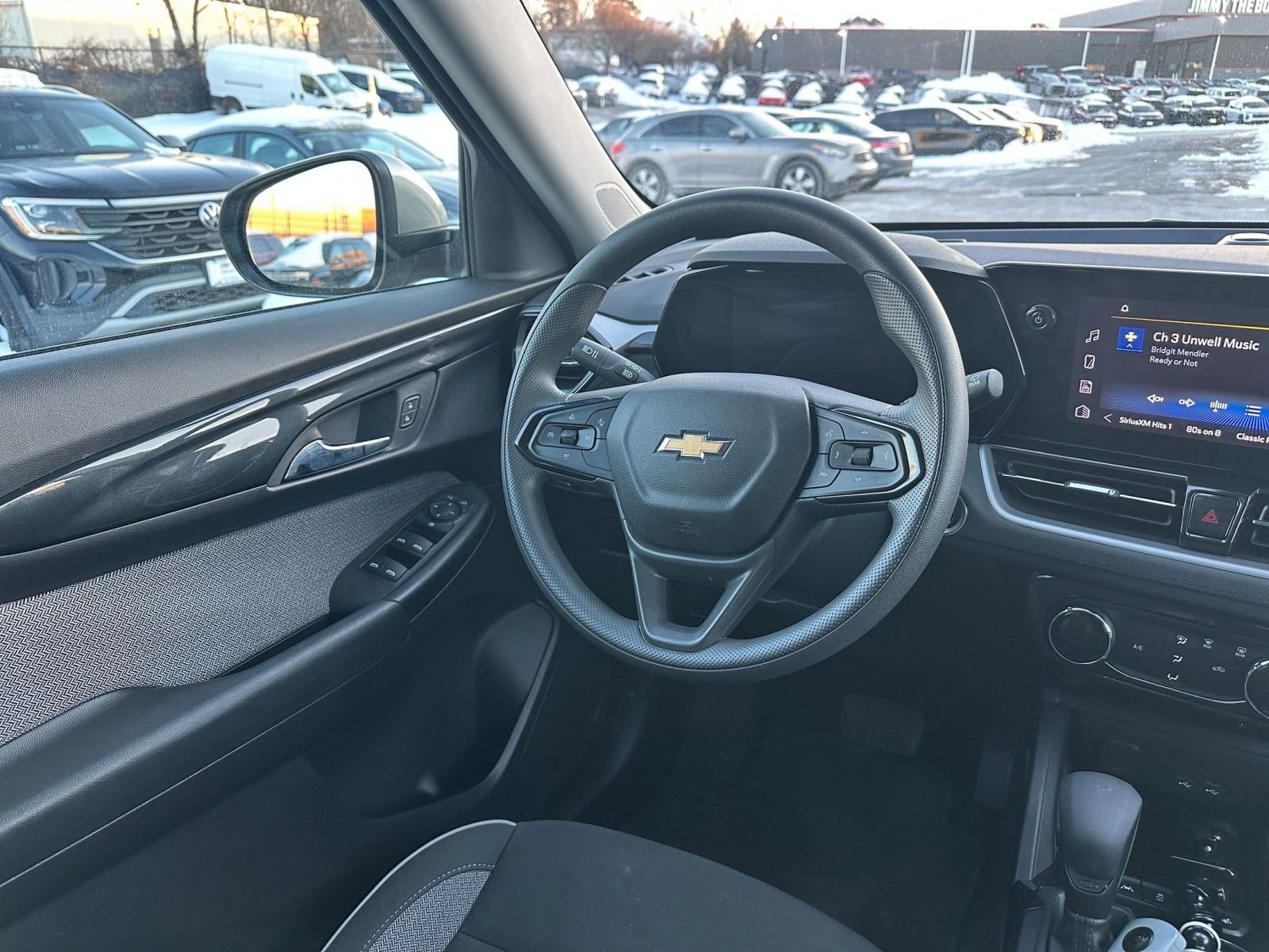 Thumbnail: 2025 Chevrolet TrailBlazer - 33