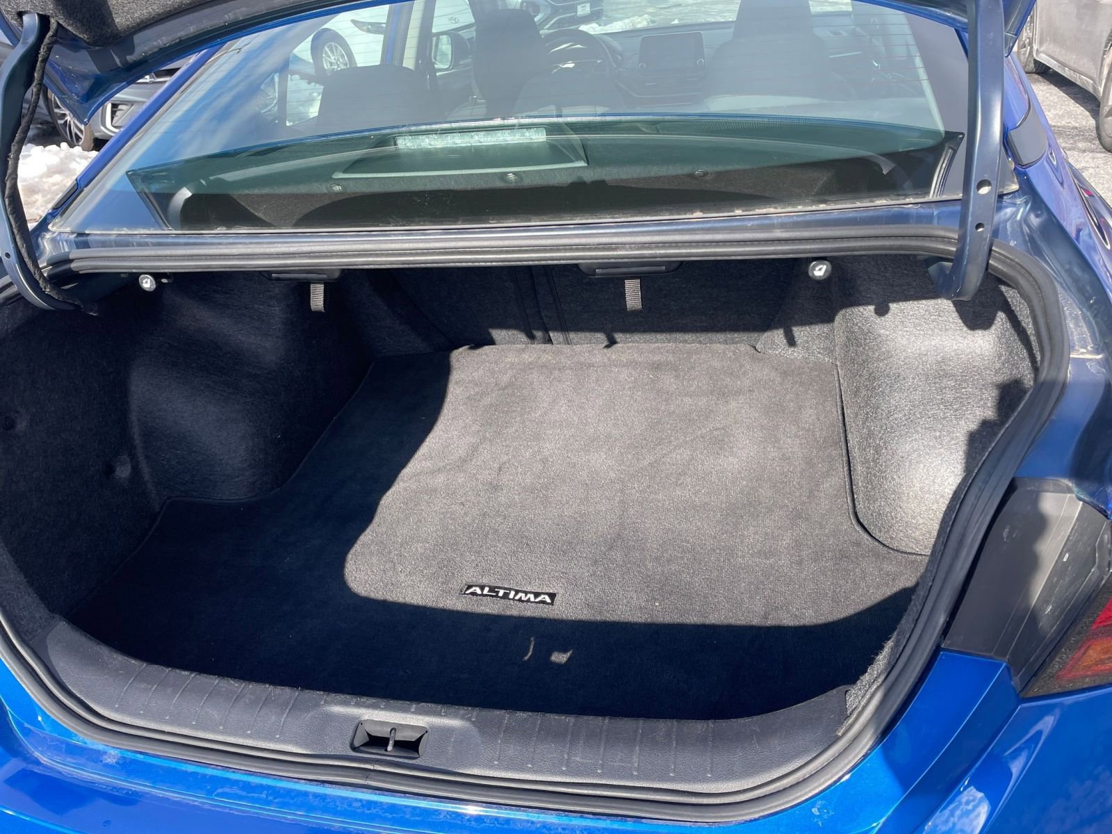 Thumbnail: 2025 Nissan Altima - 30