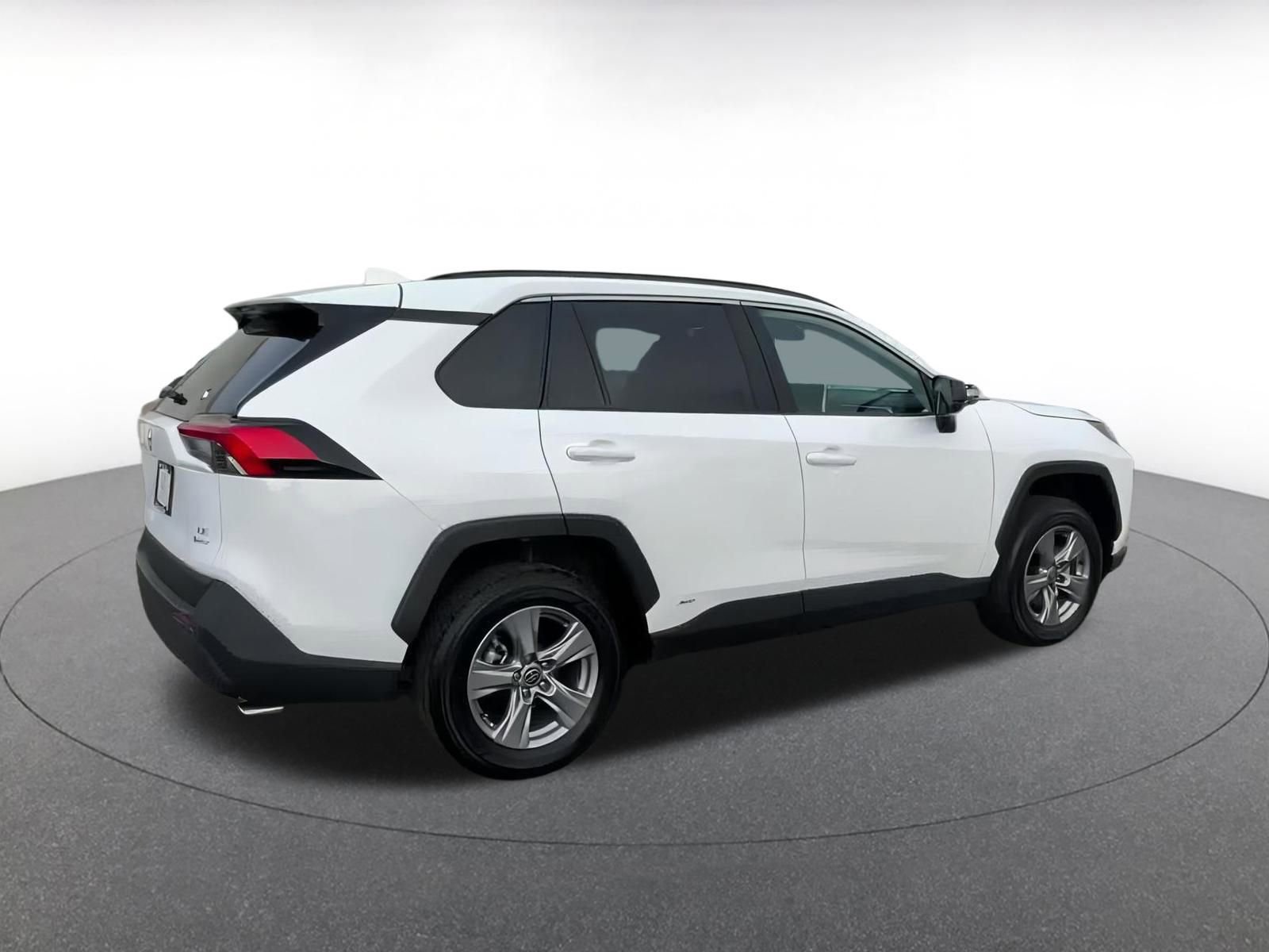 Thumbnail: 2025 Toyota RAV4 - 15