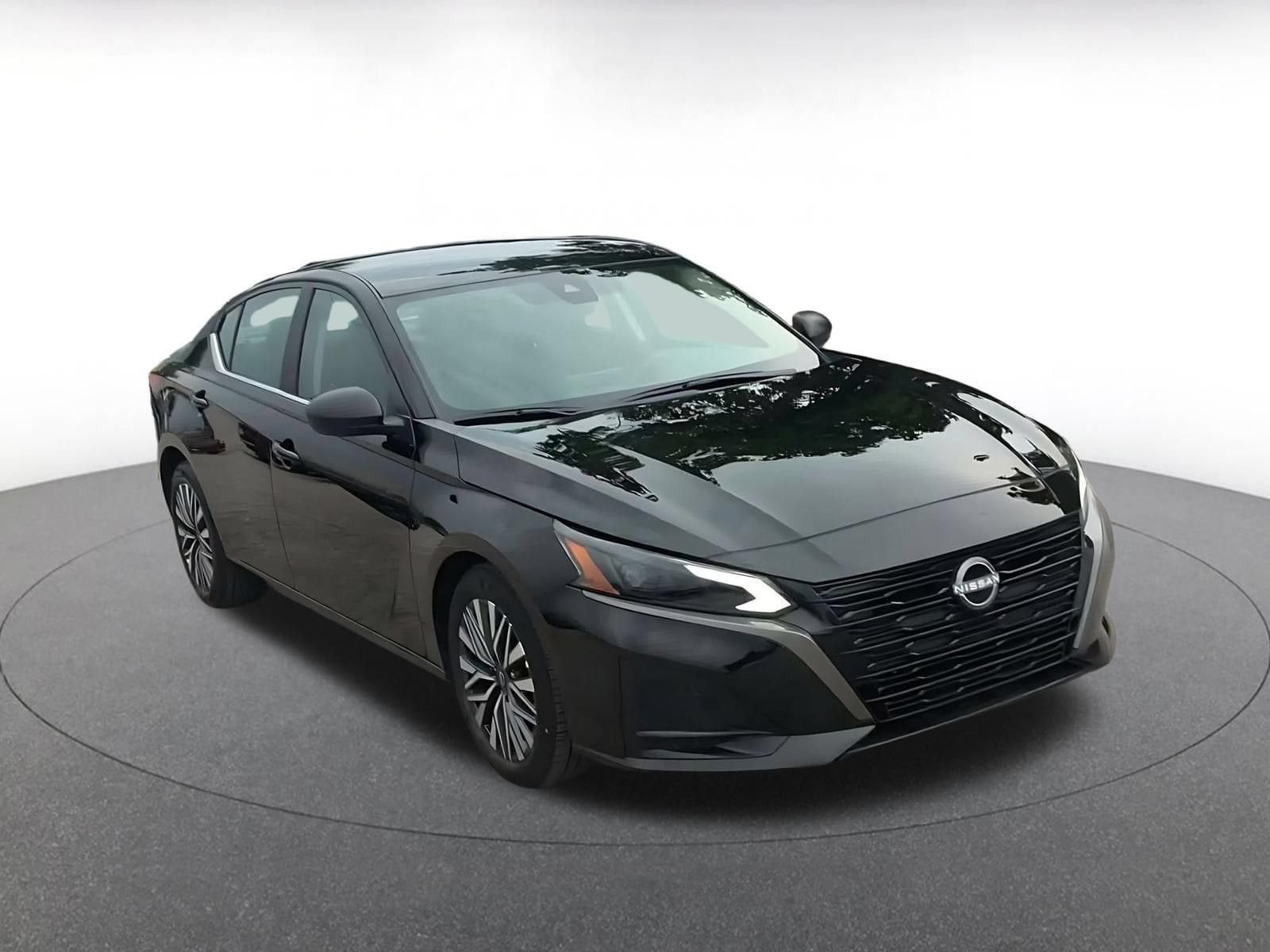 Thumbnail: 2026 Nissan Altima - 3