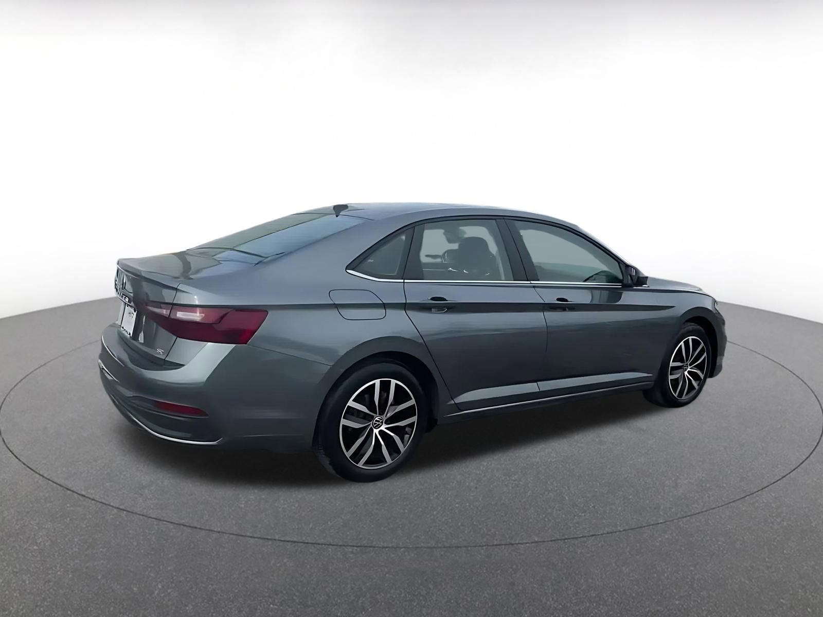 Thumbnail: 2025 Volkswagen Jetta - 14