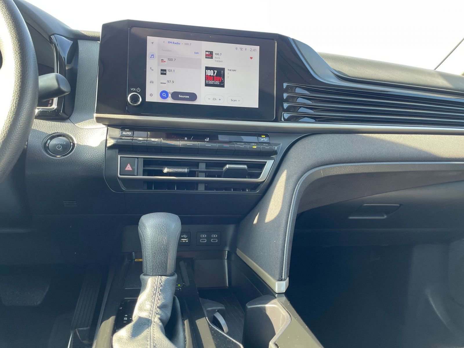 Thumbnail: 2025 Toyota Camry - 18