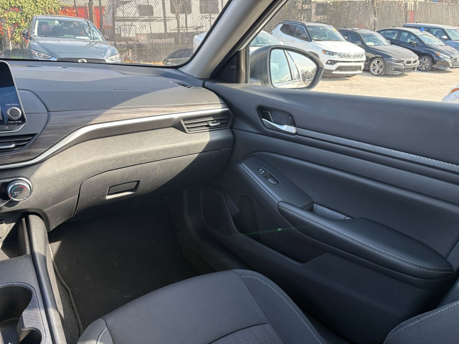 Thumbnail: 2025 Nissan Altima - 35