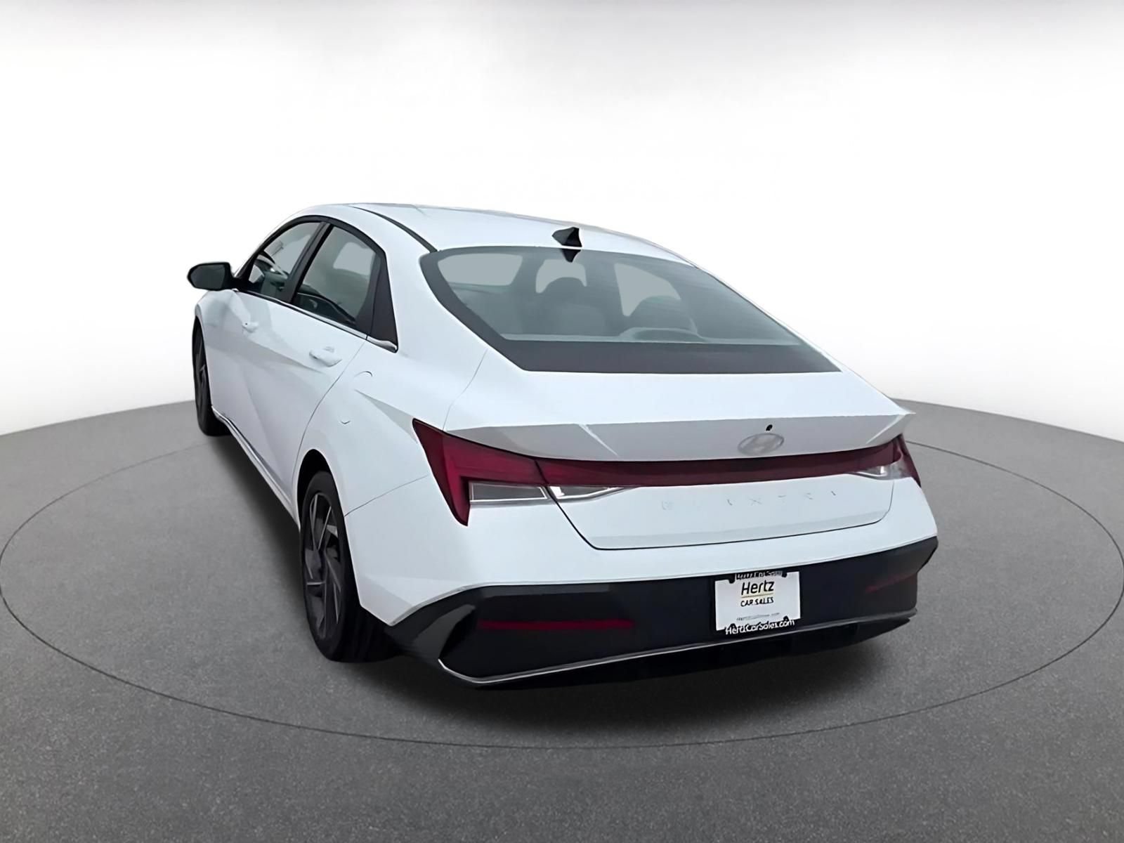 Thumbnail: 2025 Hyundai Elantra - 11