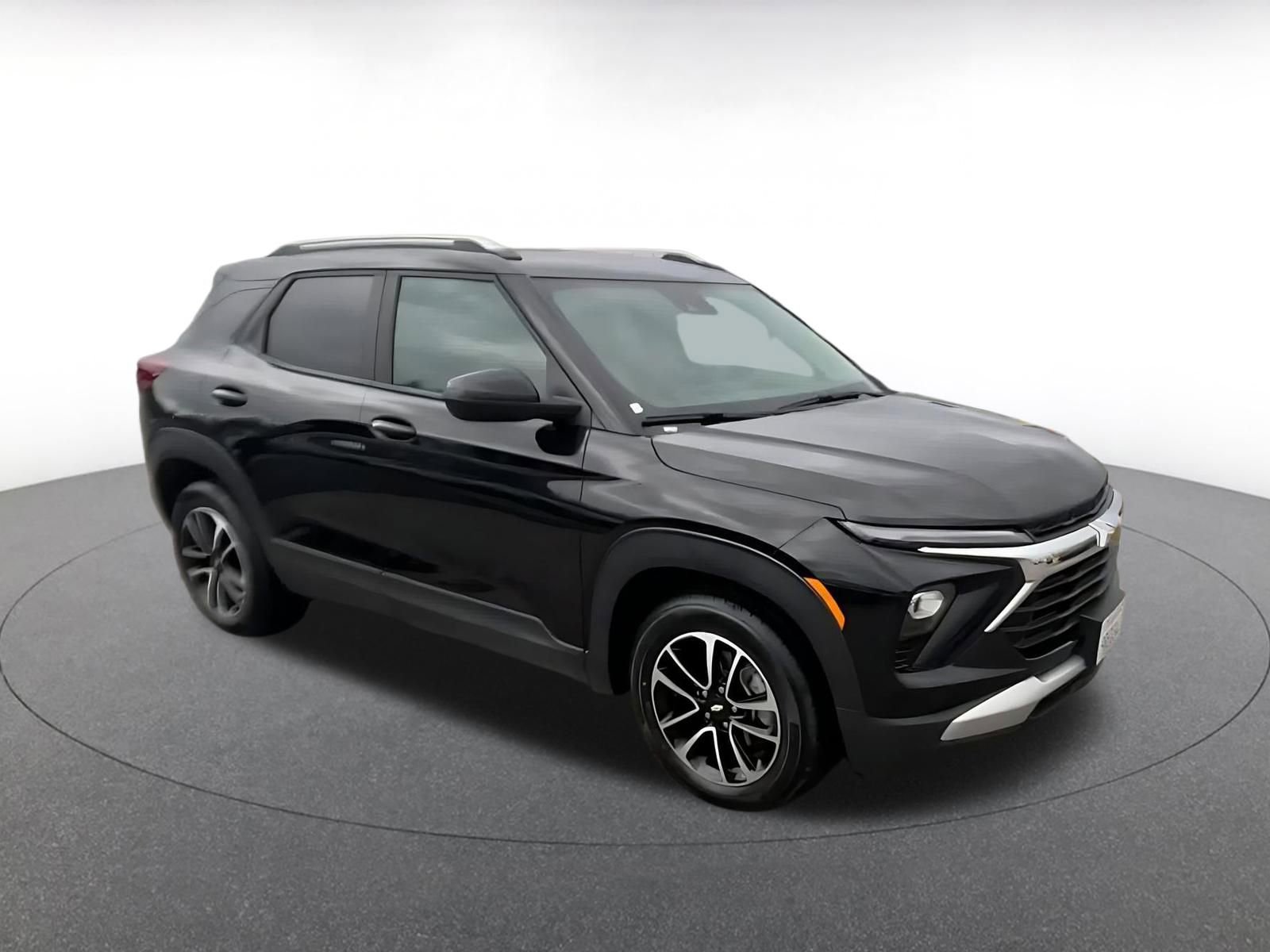 Thumbnail: 2025 Chevrolet TrailBlazer - 2