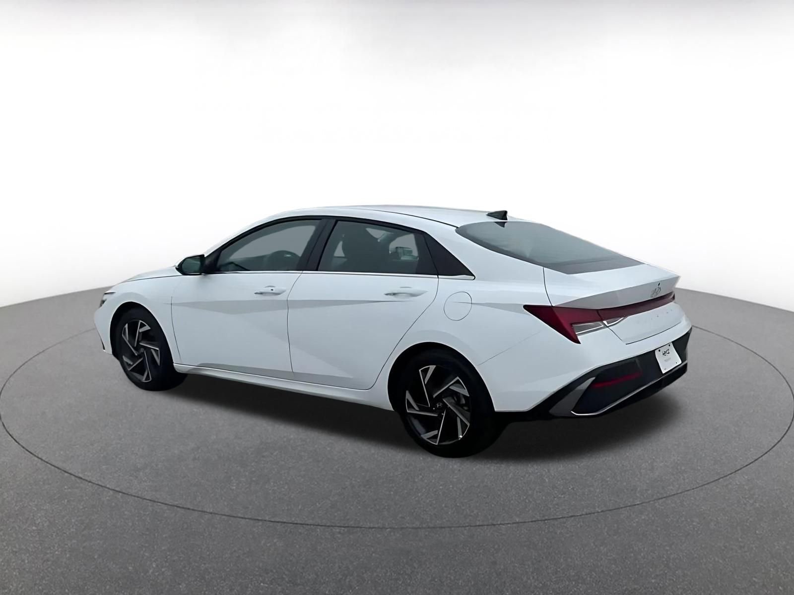 Thumbnail: 2025 Hyundai Elantra - 11