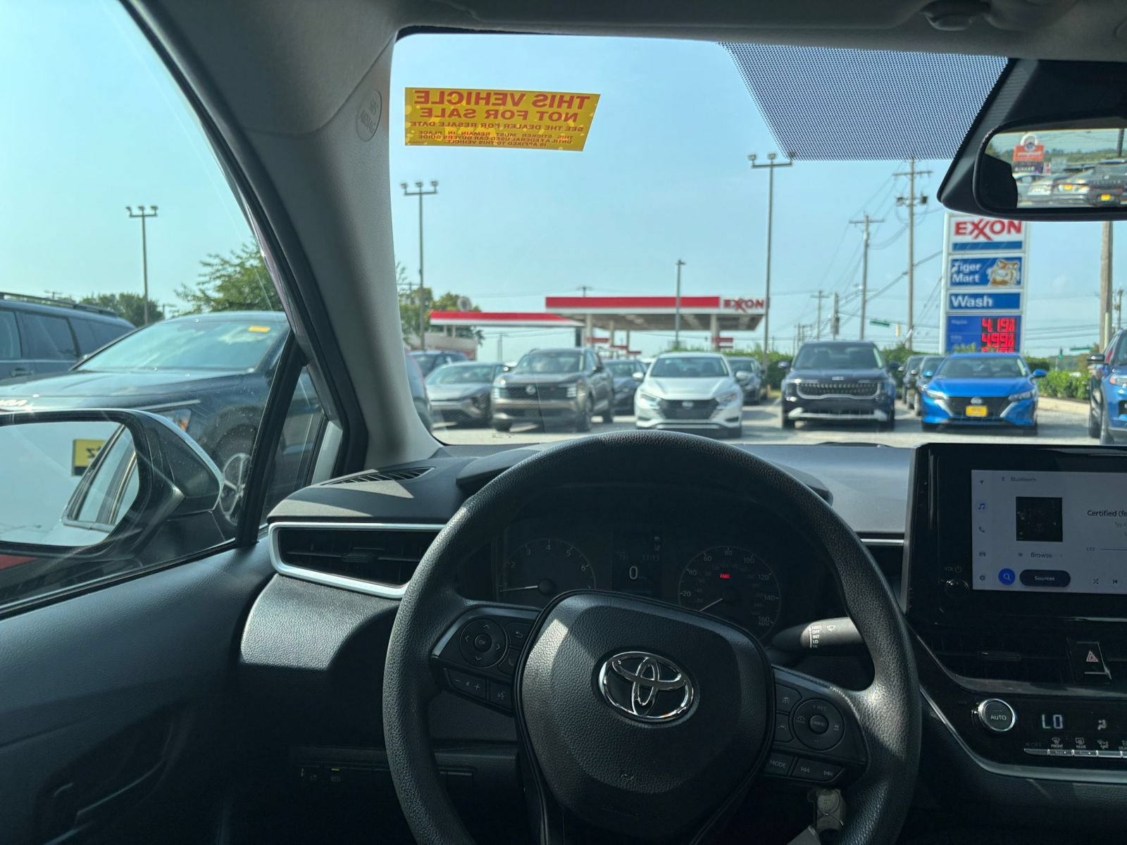 Thumbnail: 2025 Toyota Corolla - 31