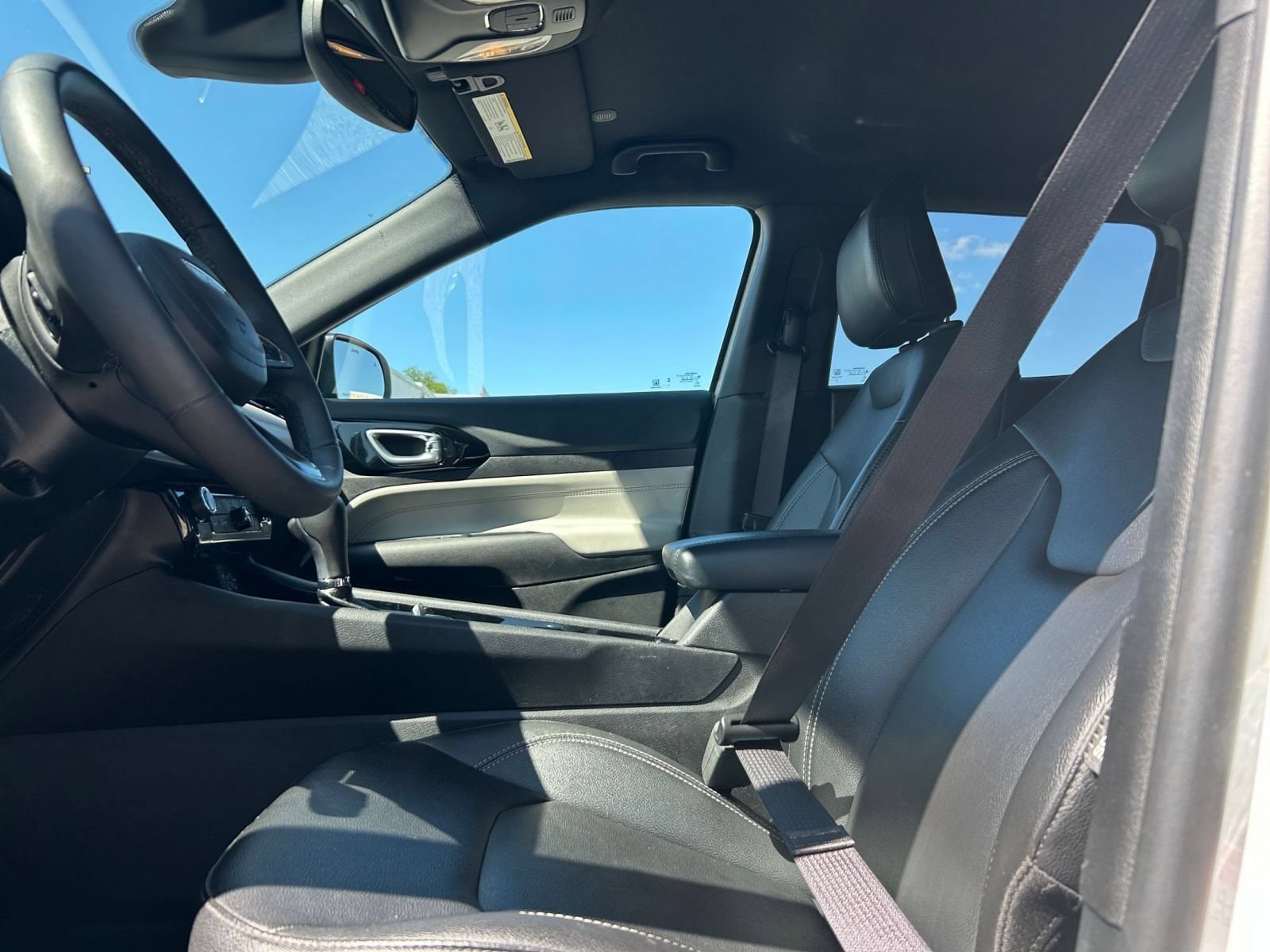 Thumbnail: 2025 Jeep Compass - 21