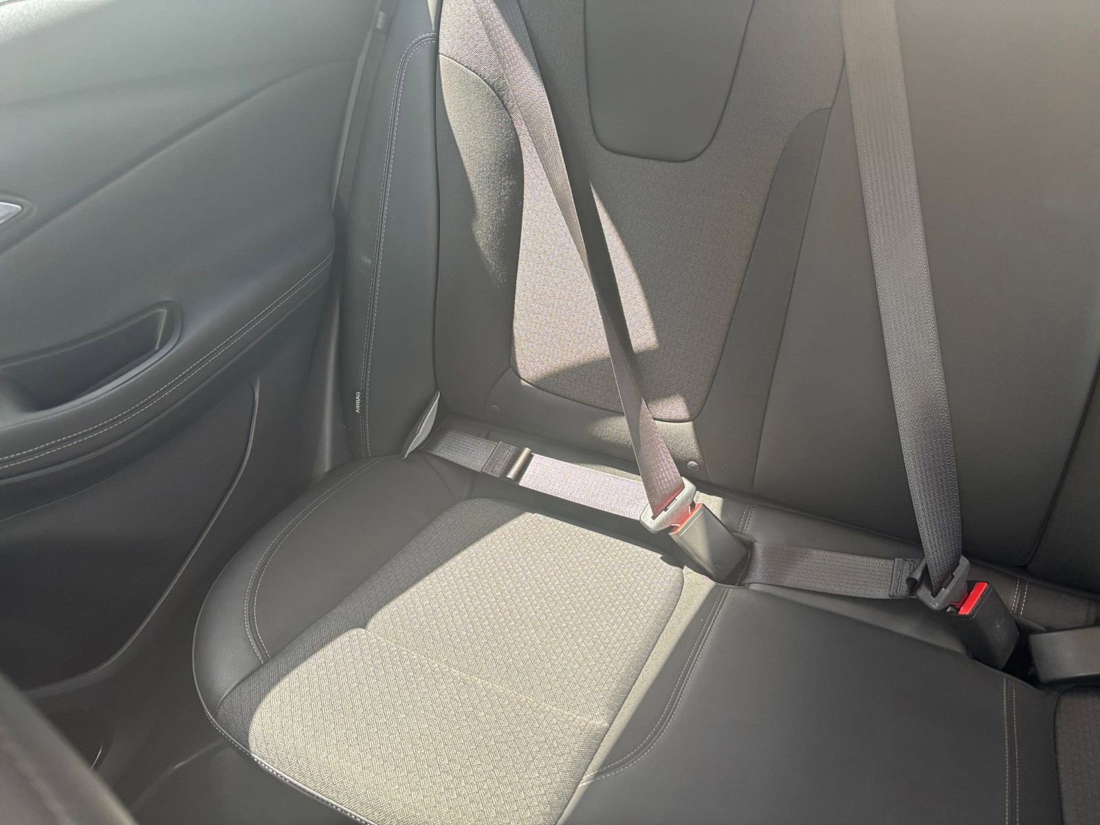 Thumbnail: 2025 Buick Encore GX - 34