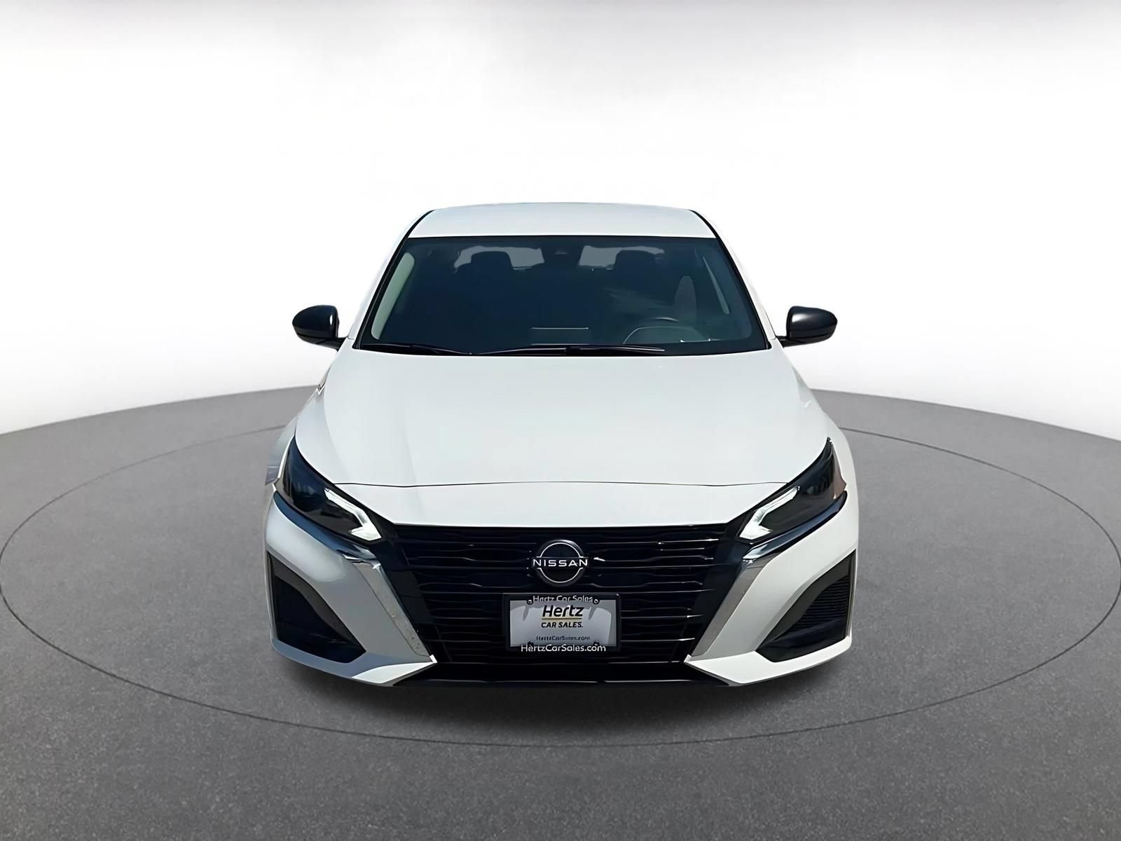 Thumbnail: 2025 Nissan Altima - 4