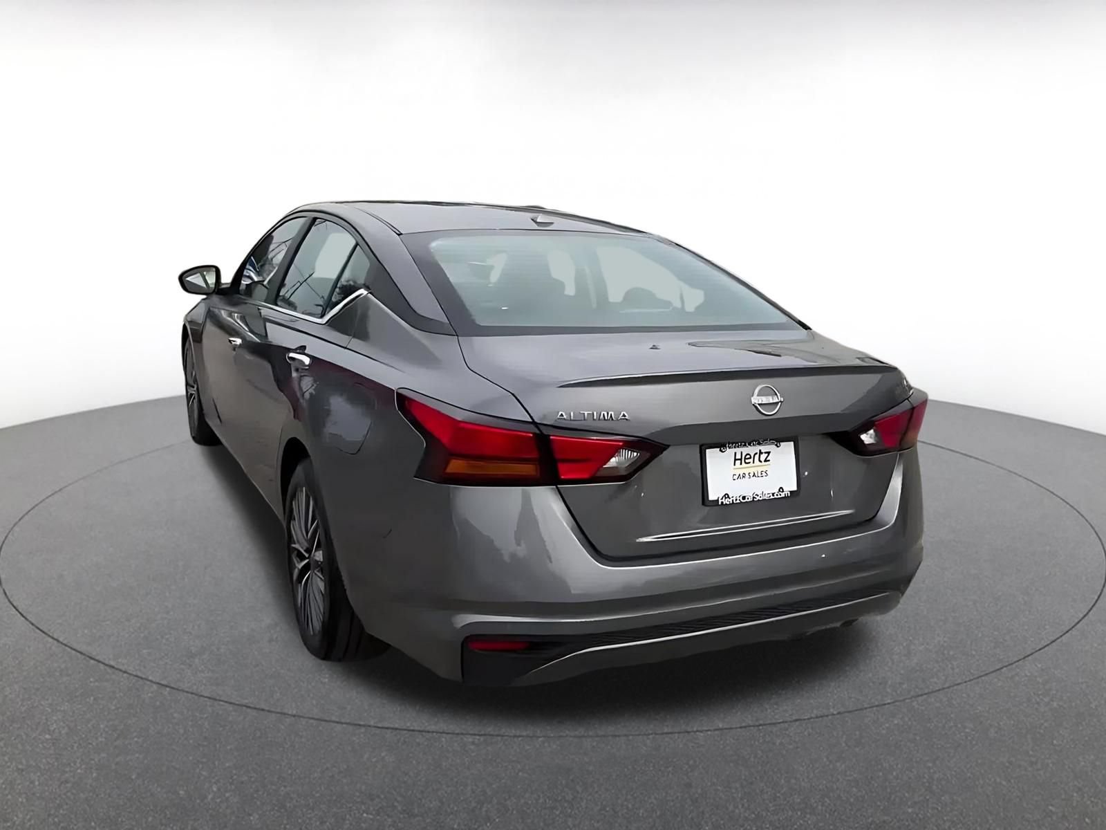 Thumbnail: 2025 Nissan Altima - 9