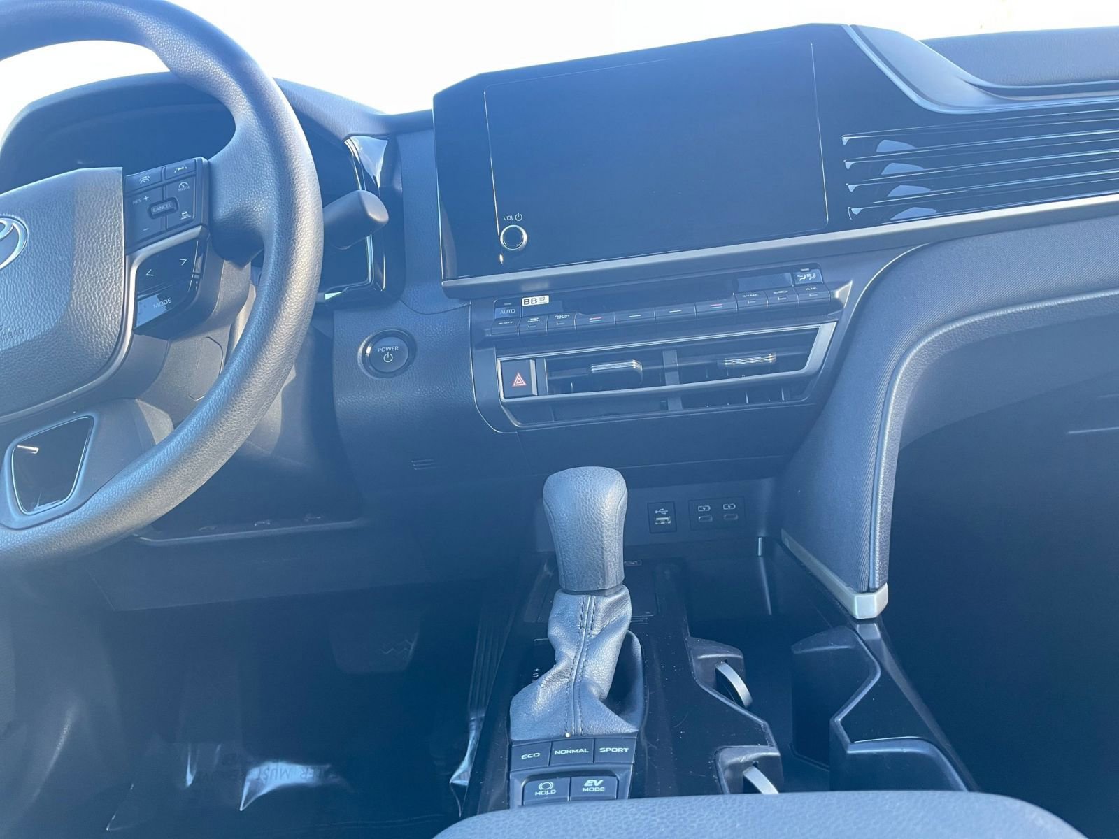 Thumbnail: 2025 Toyota Camry - 18