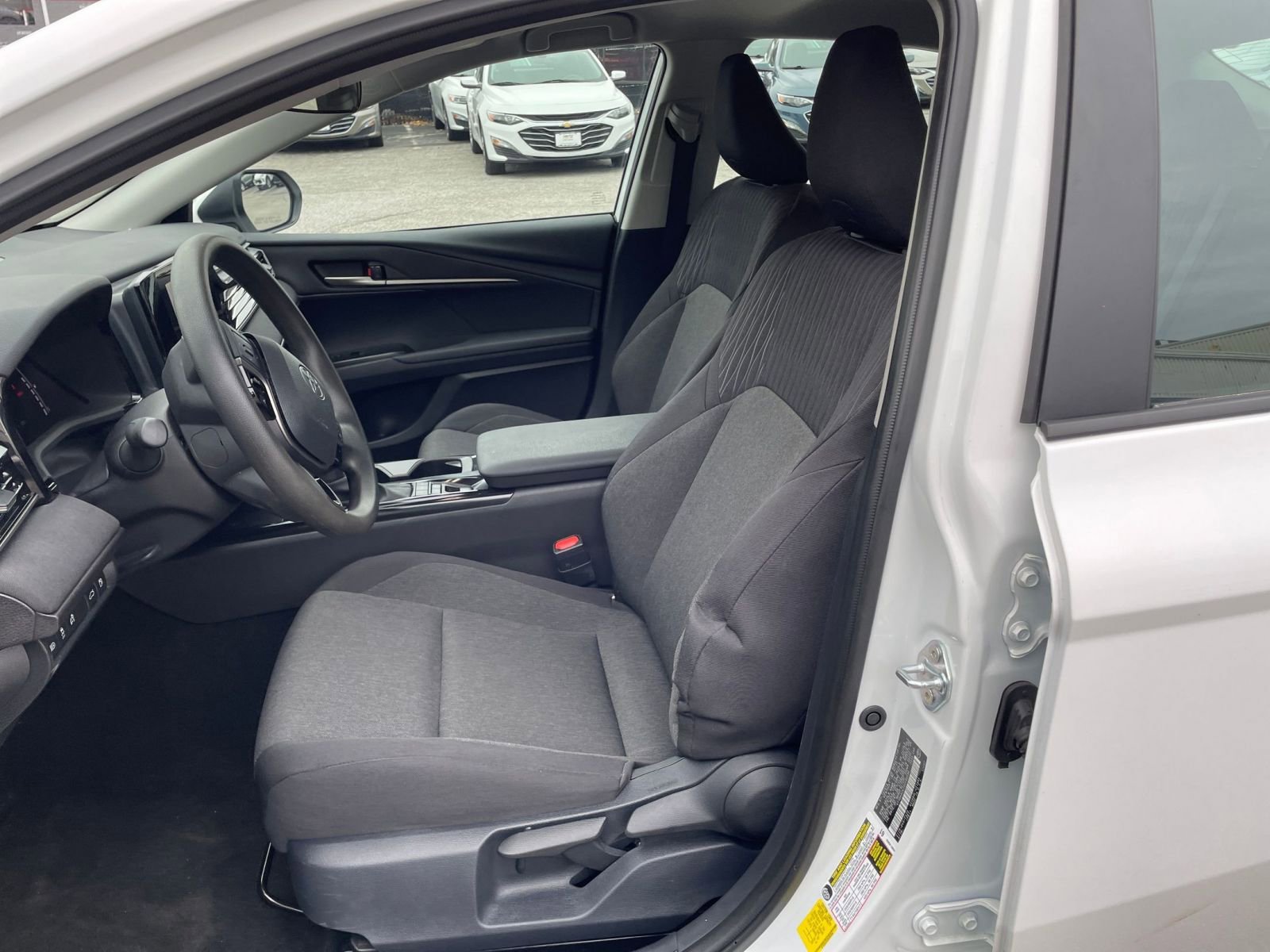 Thumbnail: 2025 Toyota Camry - 25