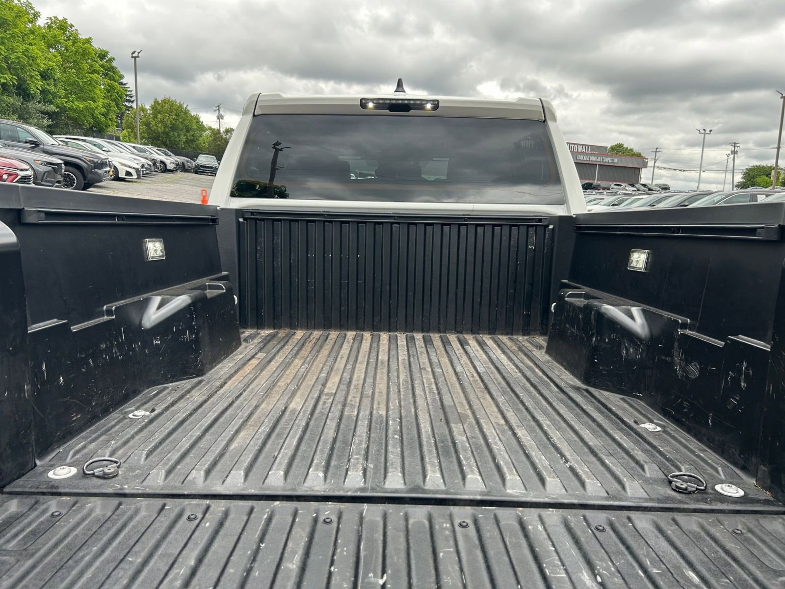Thumbnail: 2025 Toyota Tacoma - 25