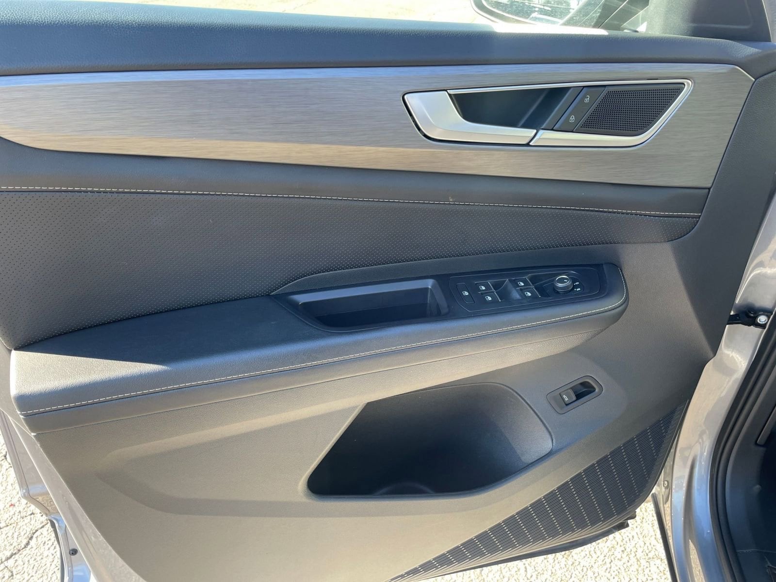 Thumbnail: 2025 Volkswagen Atlas - 20