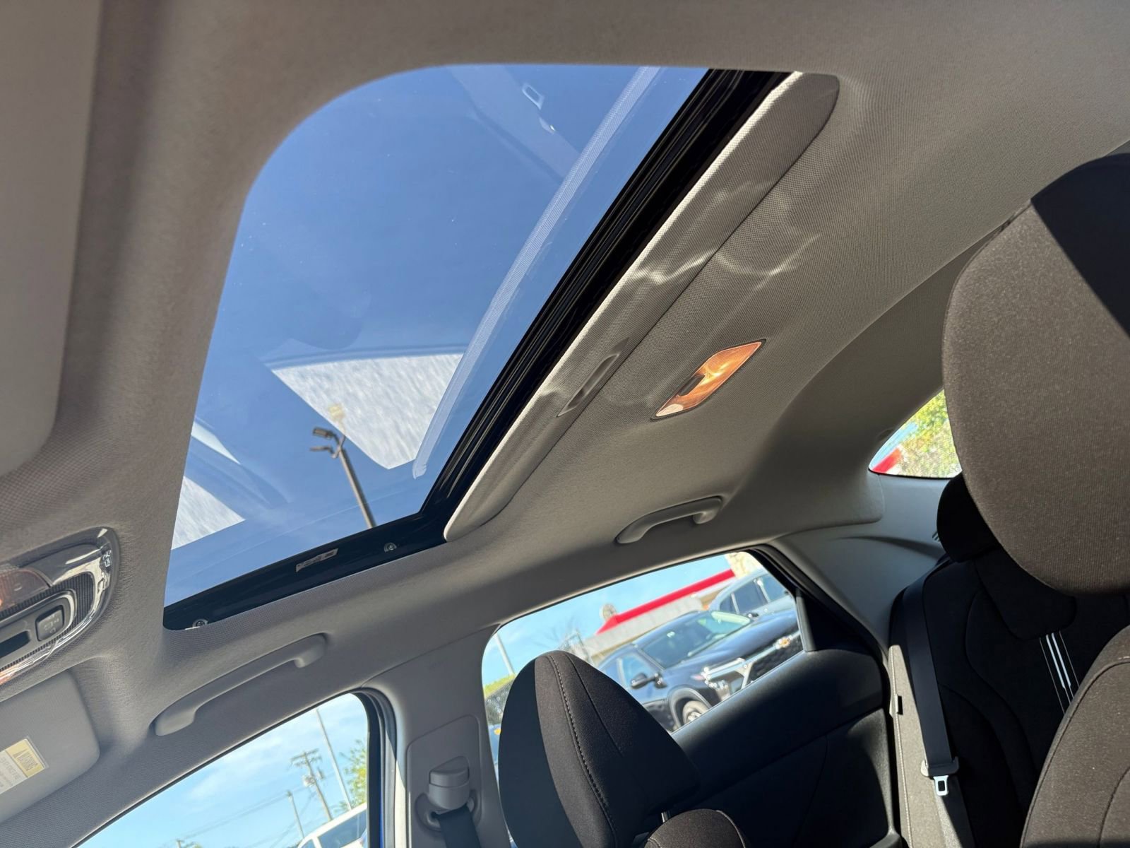 Thumbnail: 2025 Hyundai Elantra - 29