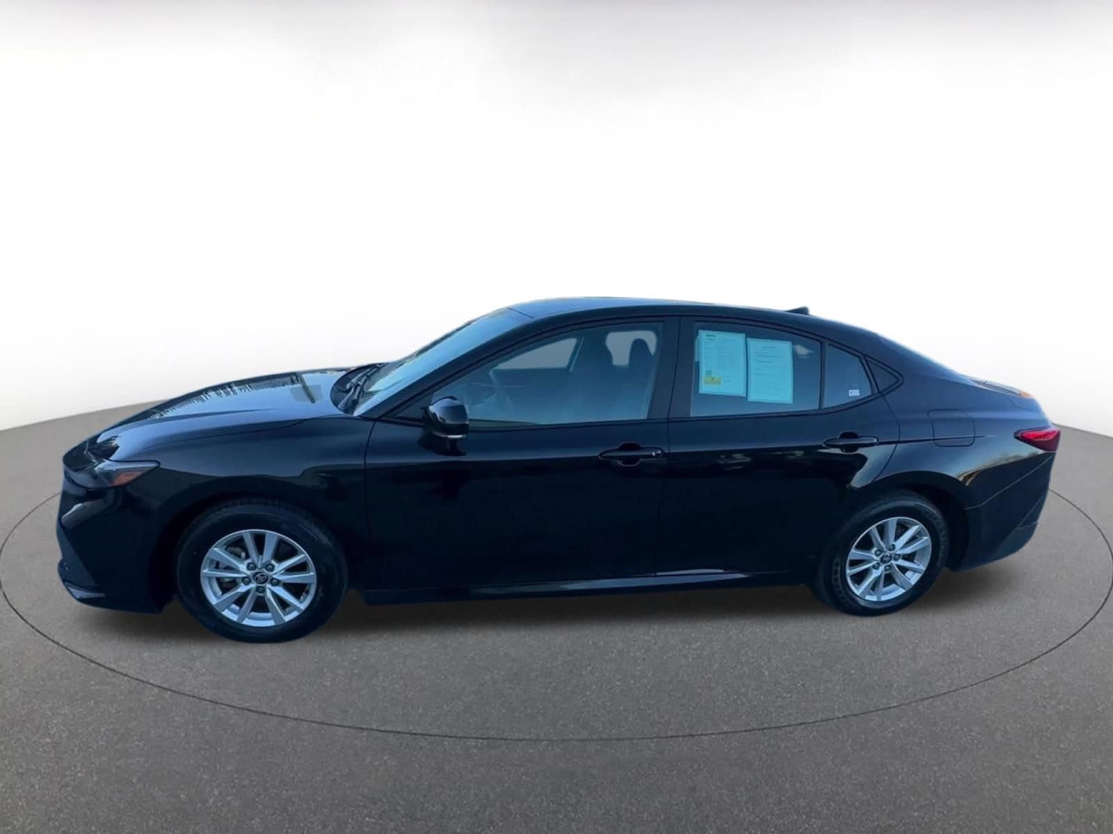 Thumbnail: 2025 Toyota Camry - 10