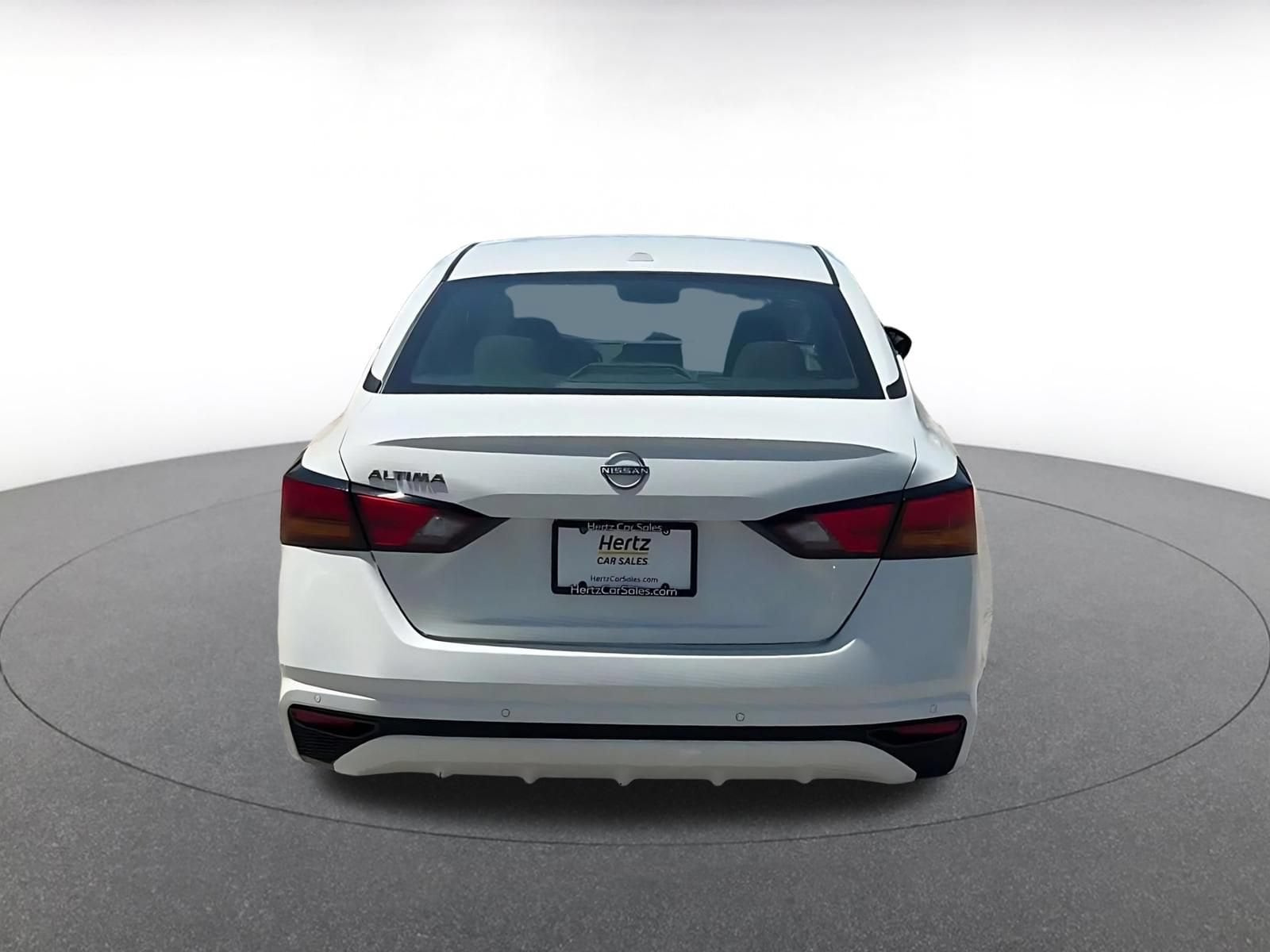 Thumbnail: 2025 Nissan Altima - 12