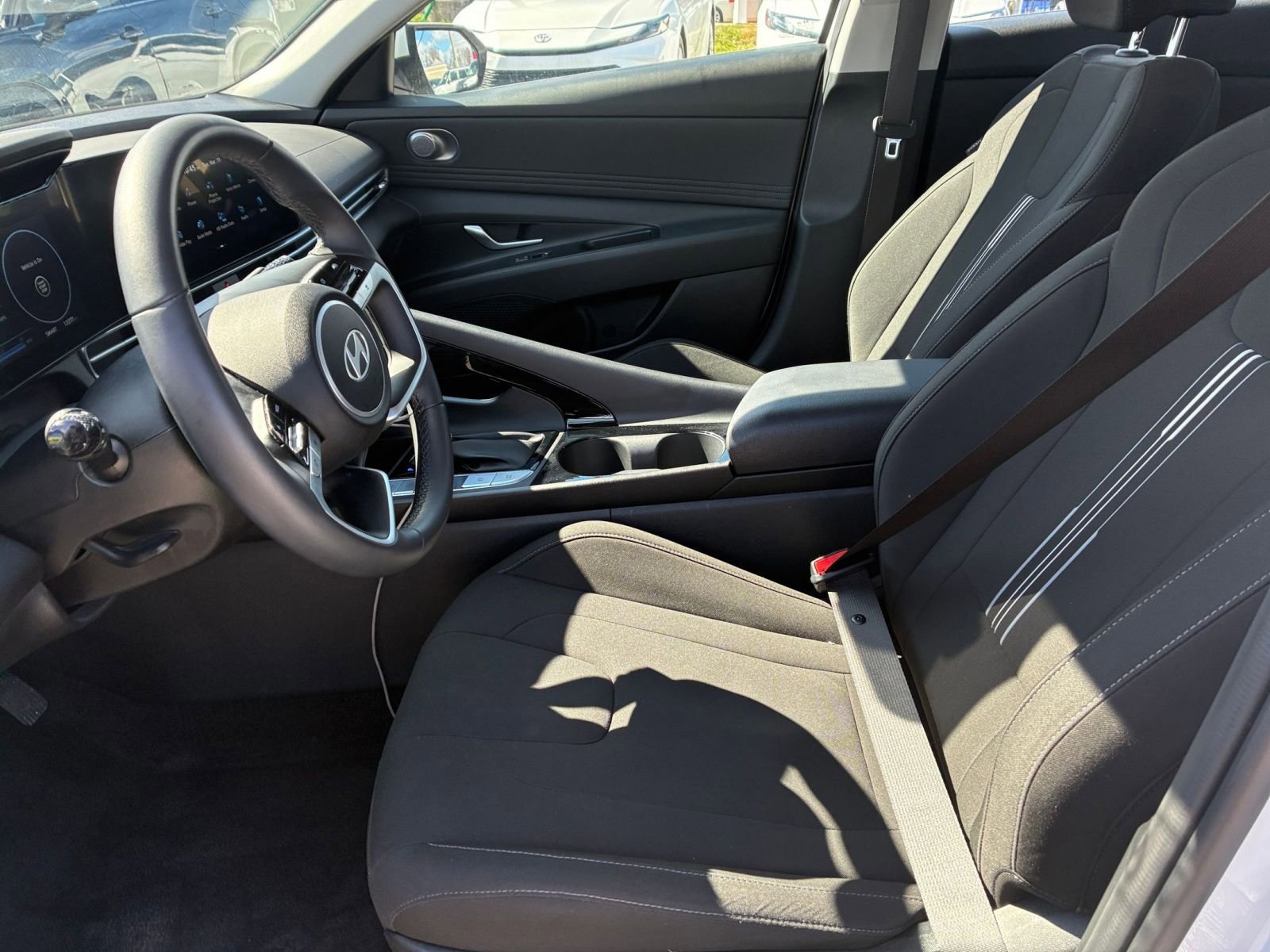 Thumbnail: 2025 Hyundai Elantra - 22