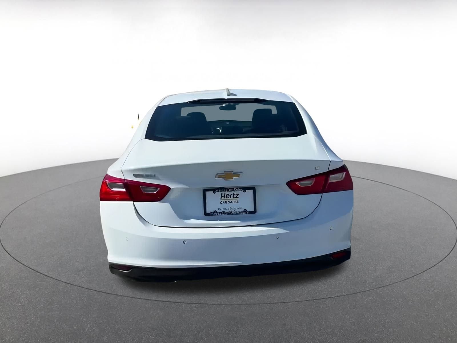 Thumbnail: 2024 Chevrolet Malibu - 12