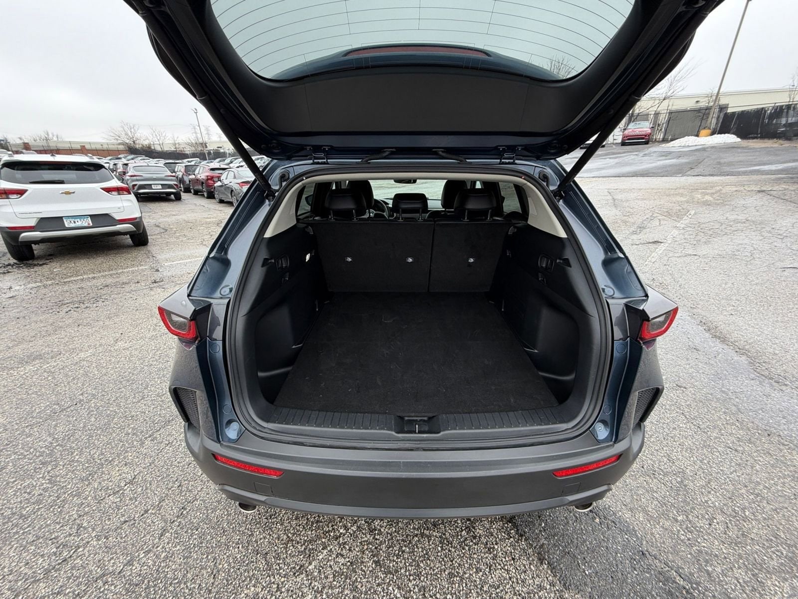 Thumbnail: 2025 Mazda CX-50 - 34