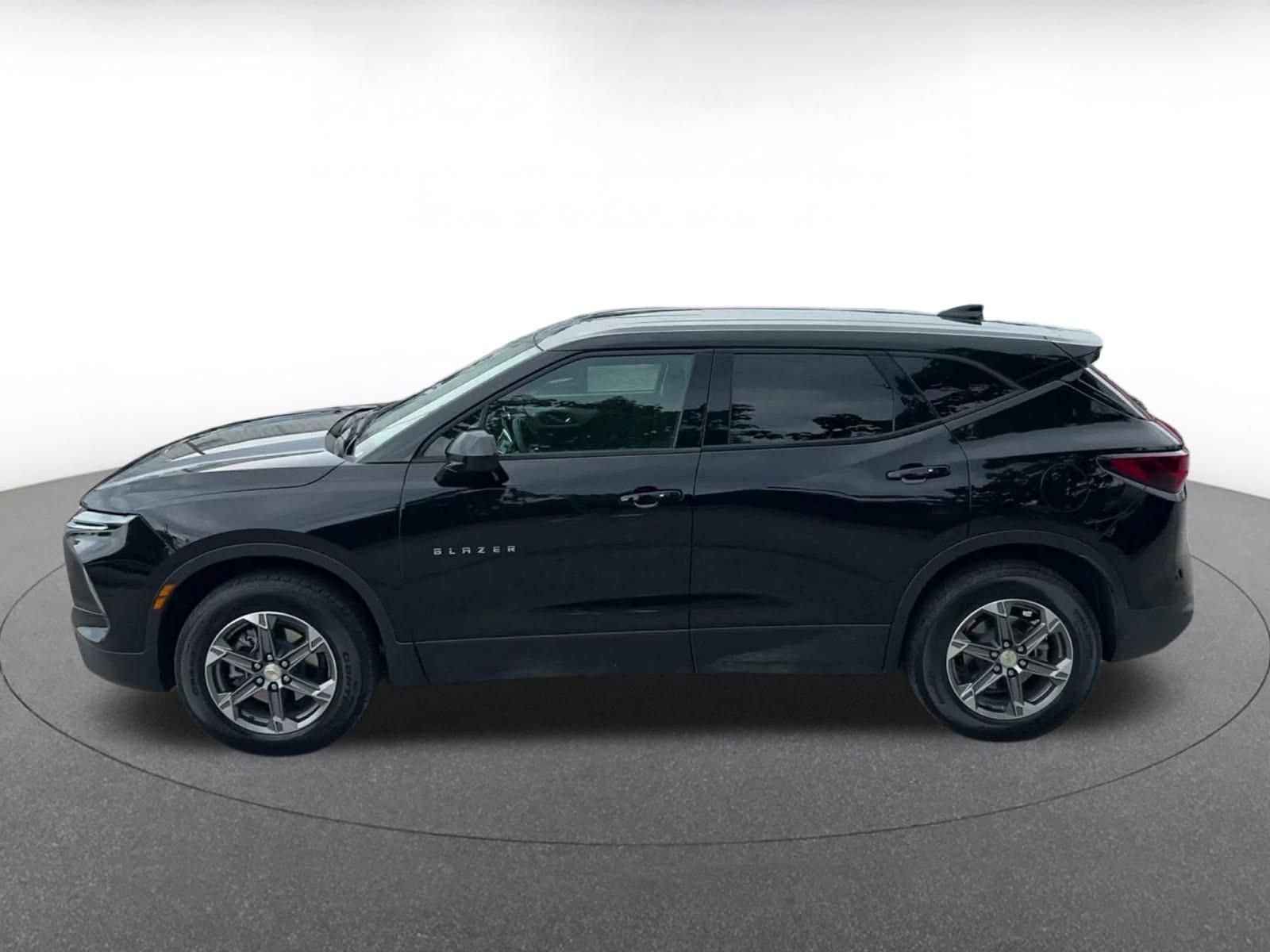 Thumbnail: 2026 Chevrolet Blazer - 8
