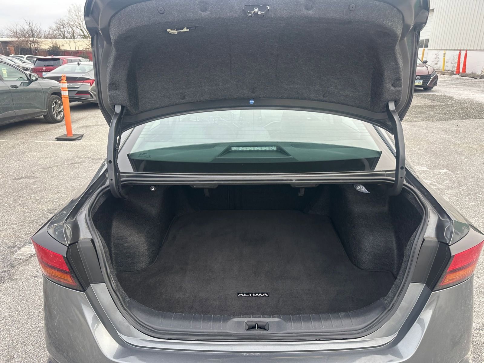 Thumbnail: 2025 Nissan Altima - 30