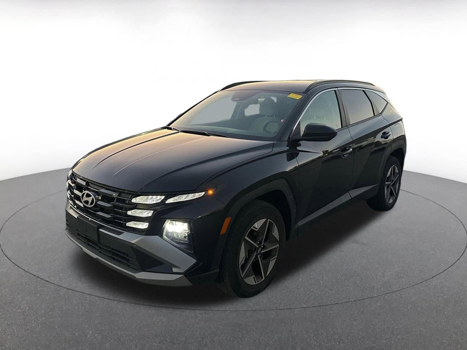 Thumbnail: 2025 Hyundai Tucson - 3