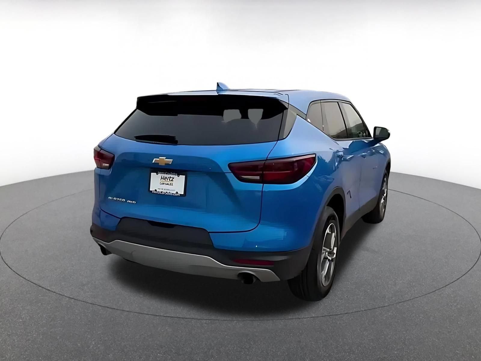 Thumbnail: 2026 Chevrolet Blazer - 15