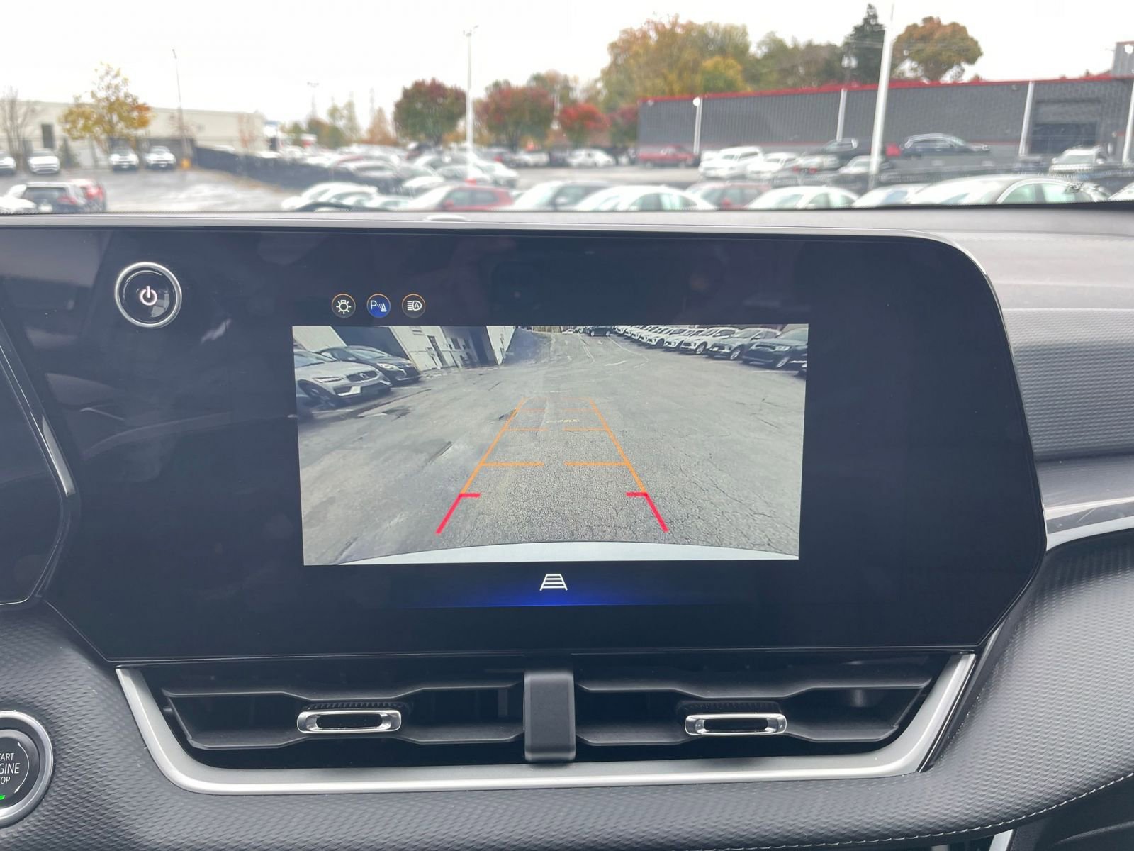 Thumbnail: 2025 Chevrolet Equinox - 17