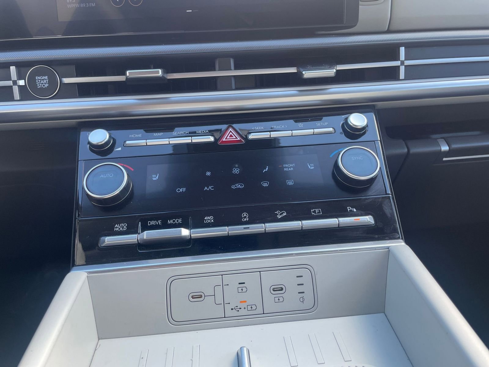 Thumbnail: 2025 Hyundai Santa Fe - 17