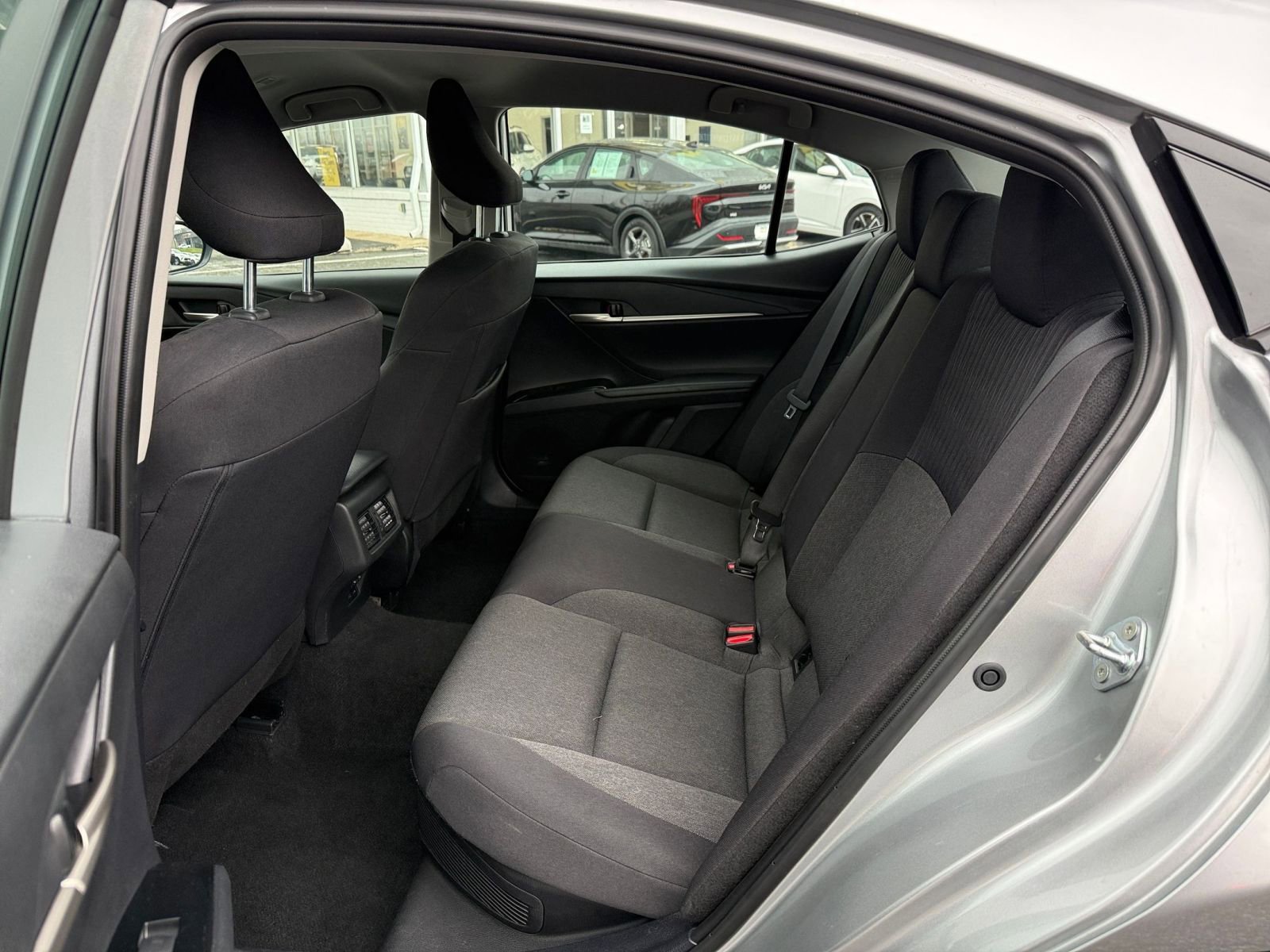 Thumbnail: 2025 Toyota Camry - 25