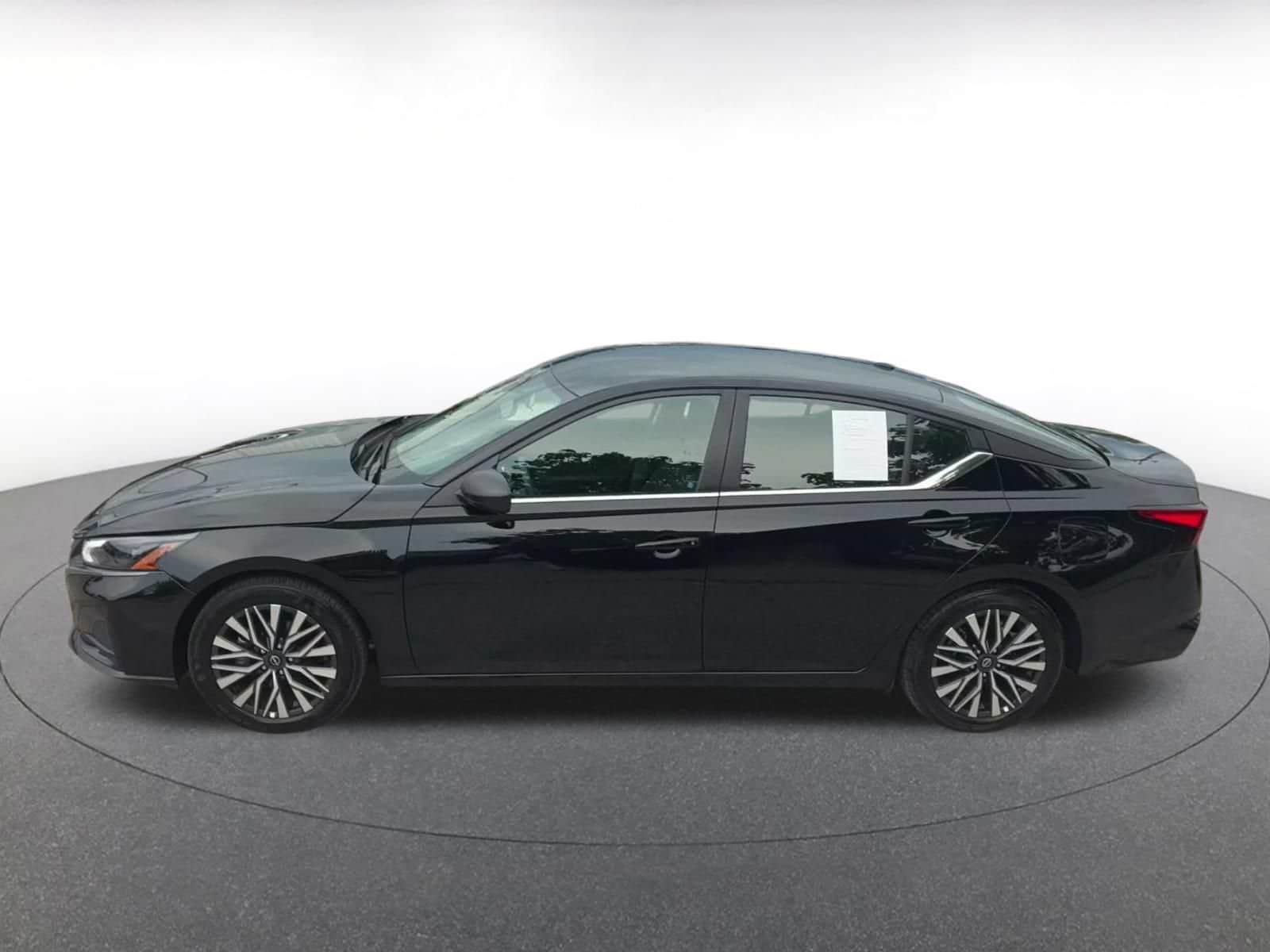 Thumbnail: 2026 Nissan Altima - 9