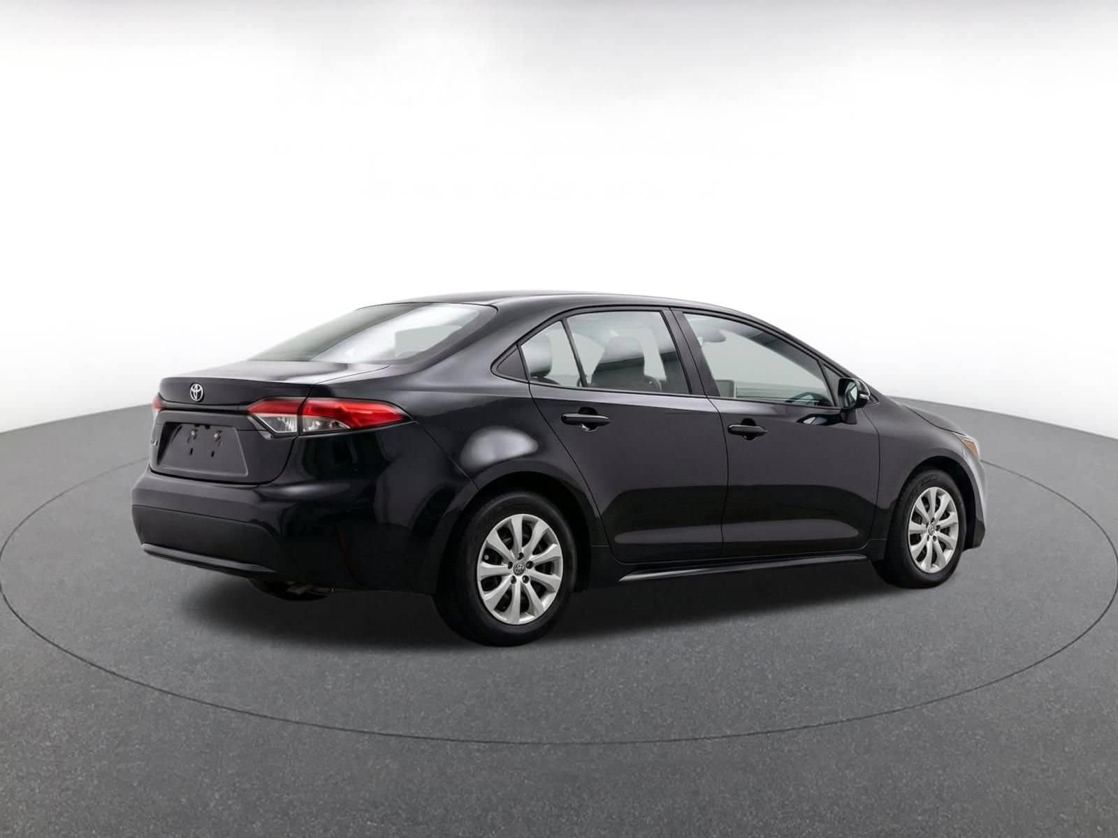Thumbnail: 2025 Toyota Corolla - 9