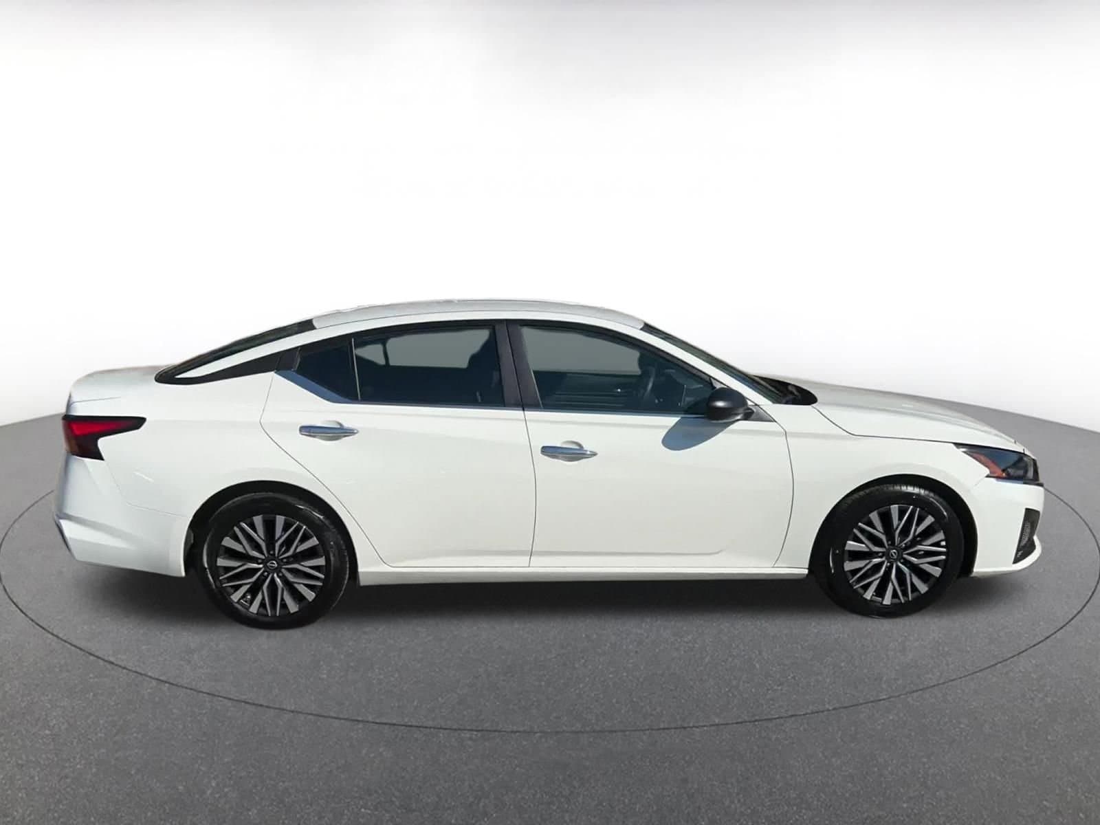 Thumbnail: 2025 Nissan Altima - 16