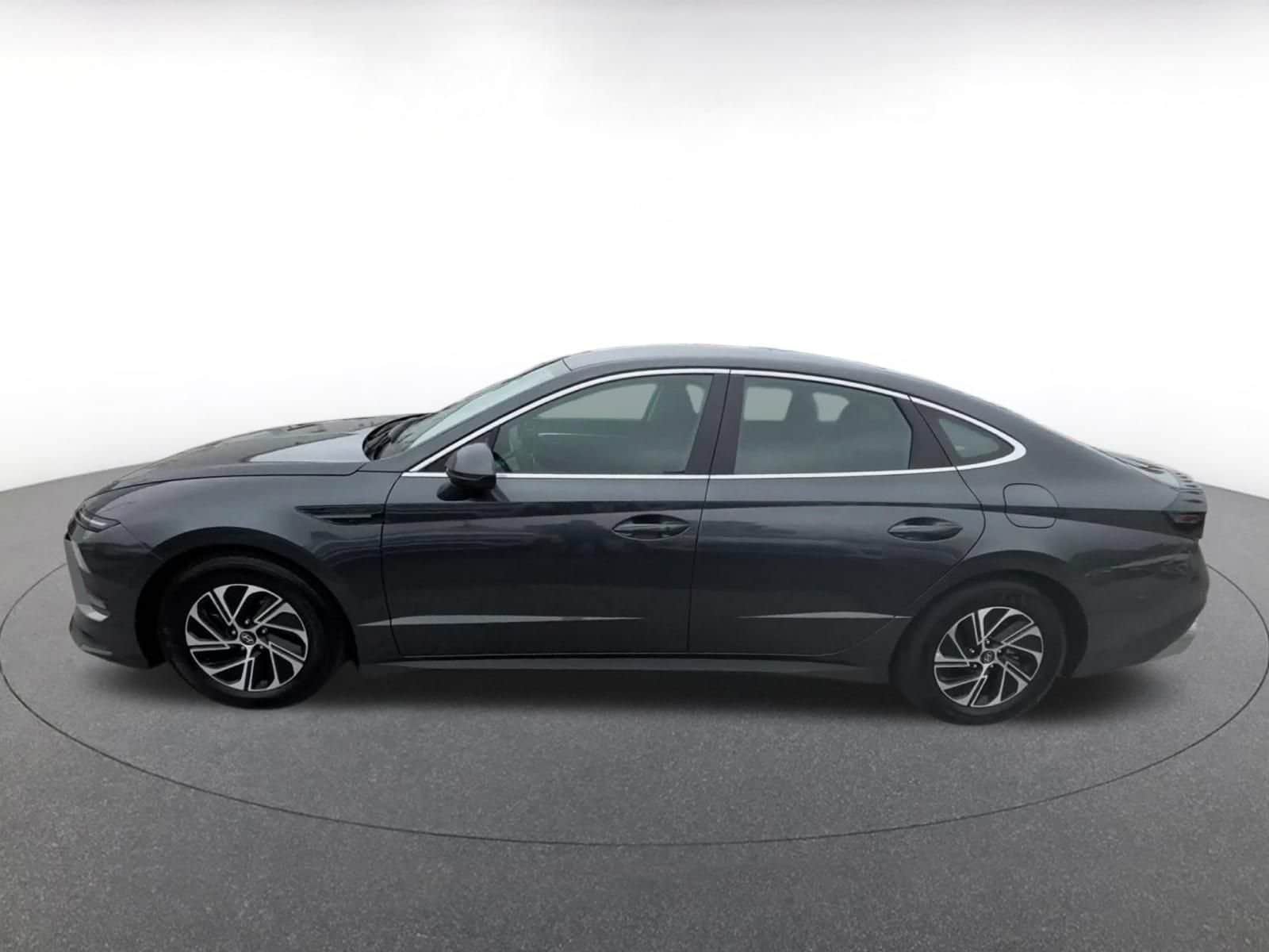 Thumbnail: 2026 Hyundai Sonata - 9