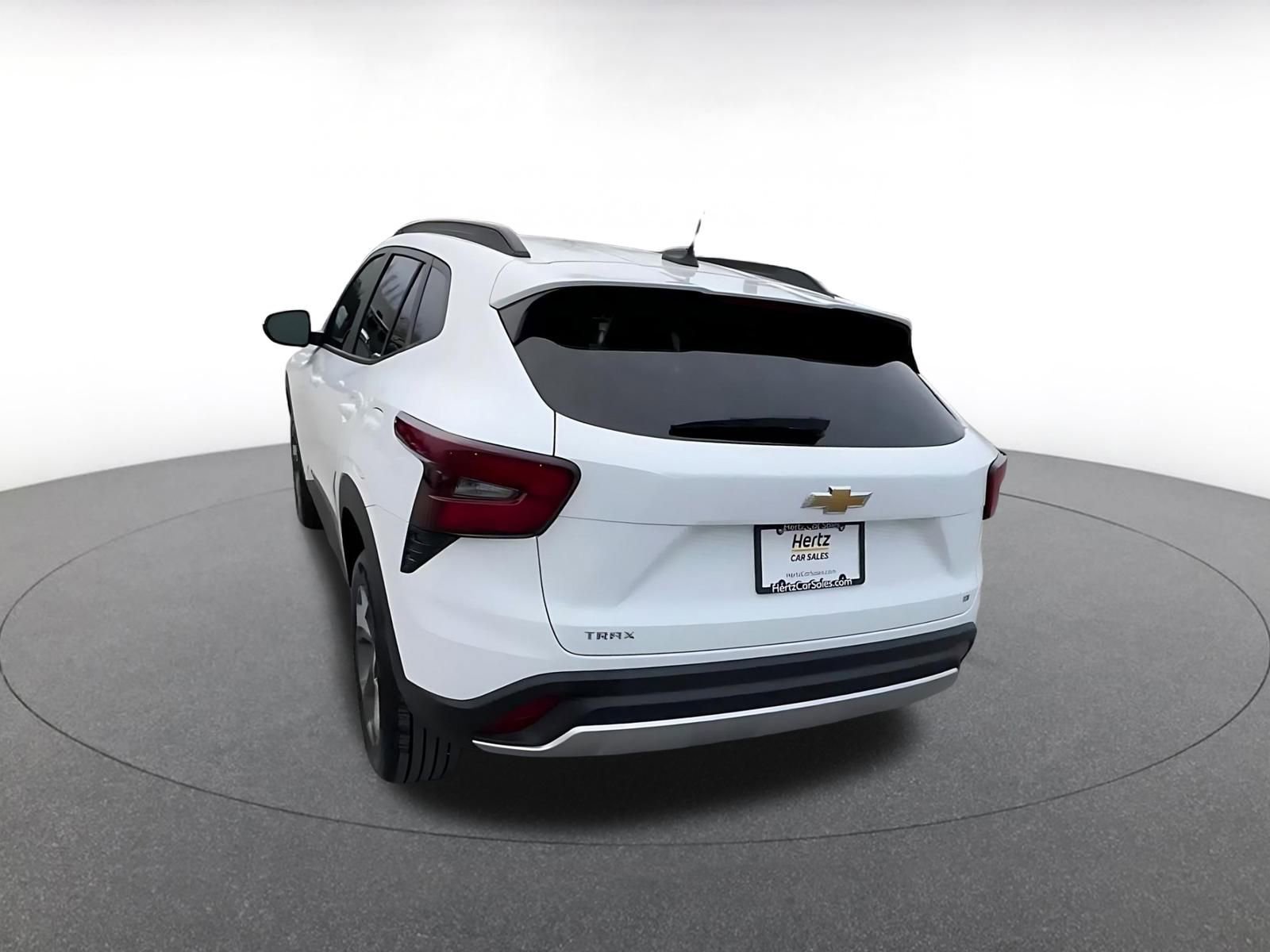 Thumbnail: 2025 Chevrolet Trax - 11