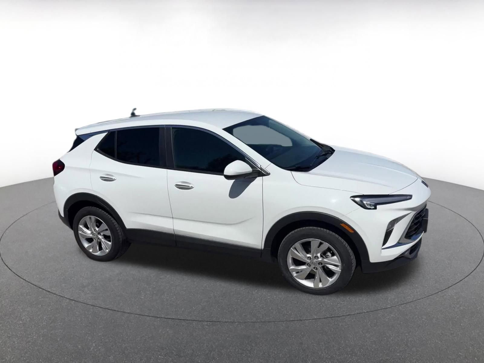 Thumbnail: 2025 Buick Encore GX - 2