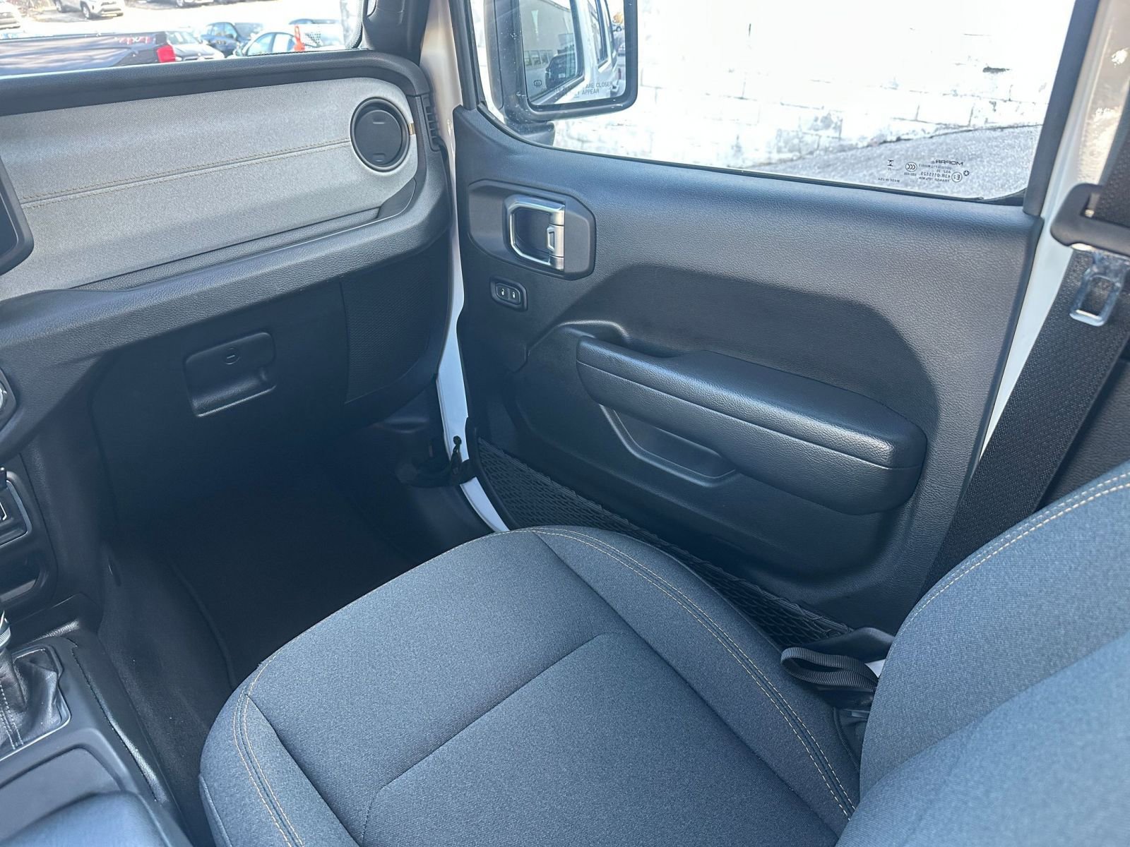 Thumbnail: 2025 Jeep Wrangler - 34