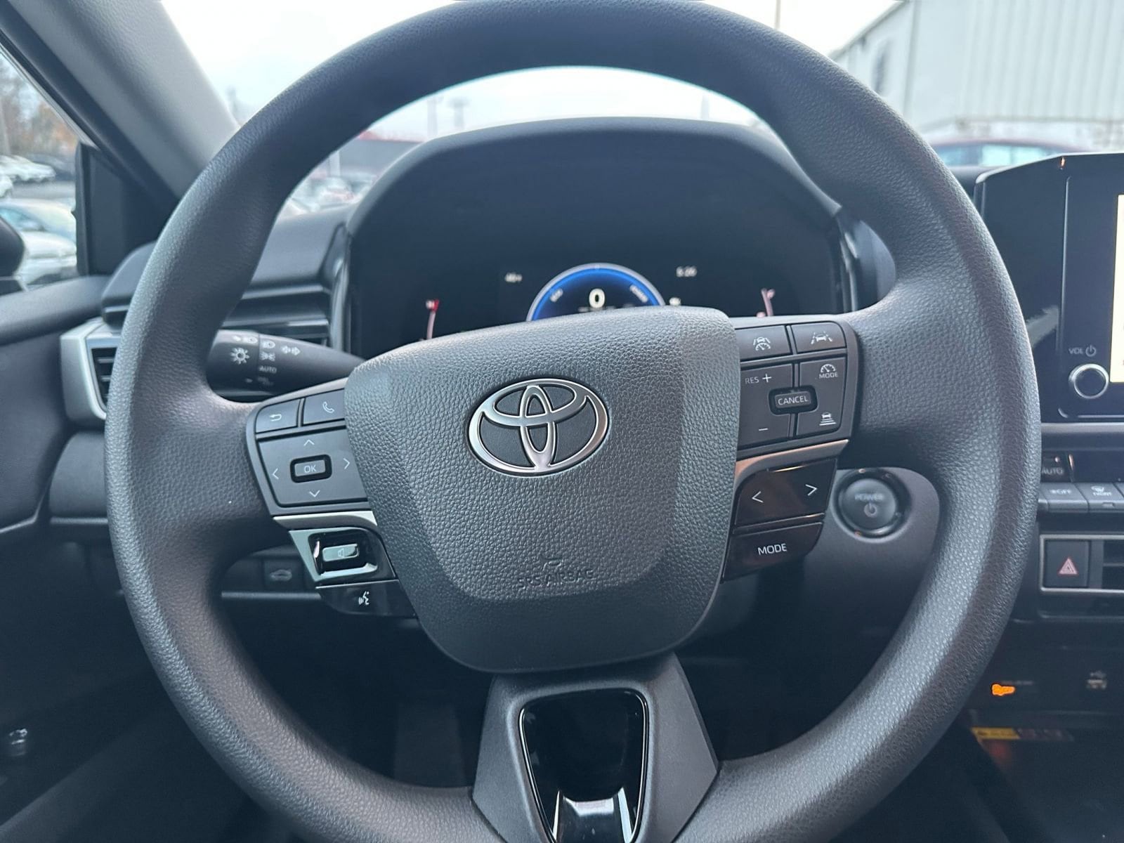 Thumbnail: 2025 Toyota Camry - 27