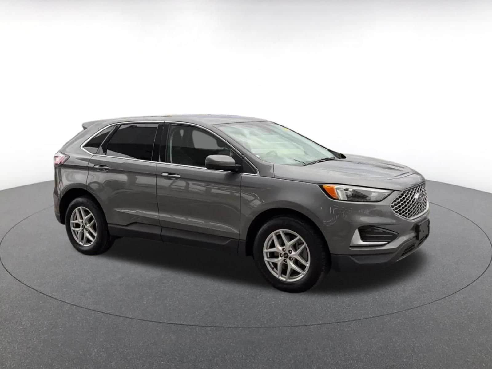 Thumbnail: 2024 Ford Edge - 2