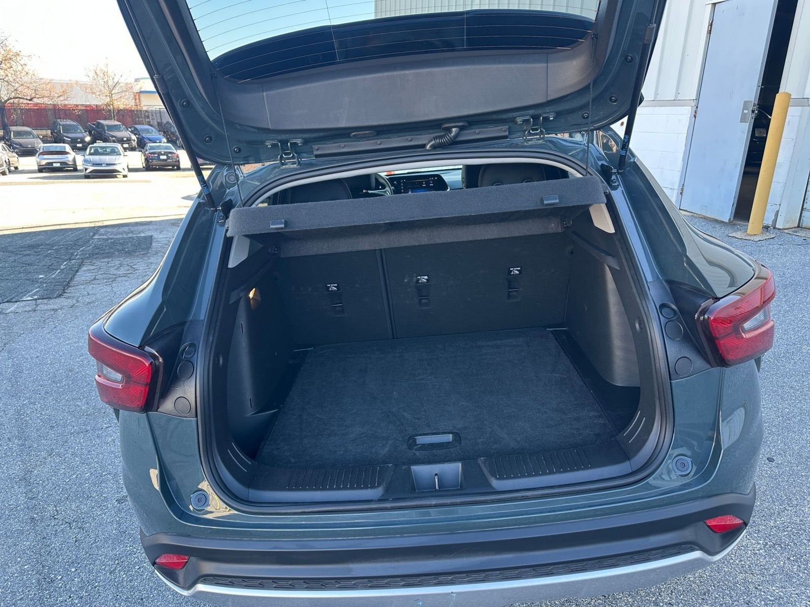 Thumbnail: 2025 Chevrolet Trax - 29