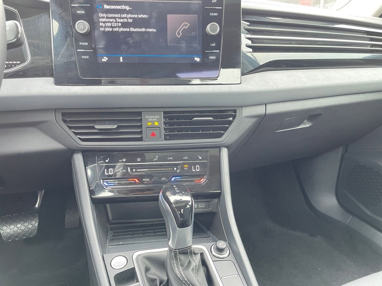 Thumbnail: 2025 Volkswagen Jetta - 18