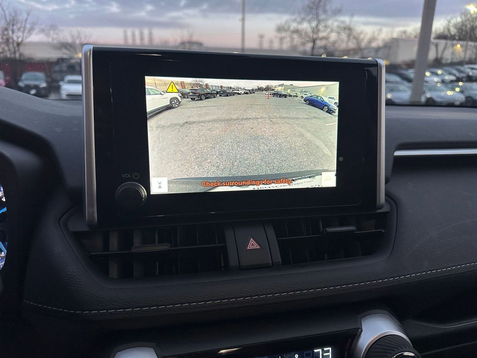 Thumbnail: 2025 Toyota RAV4 - 17