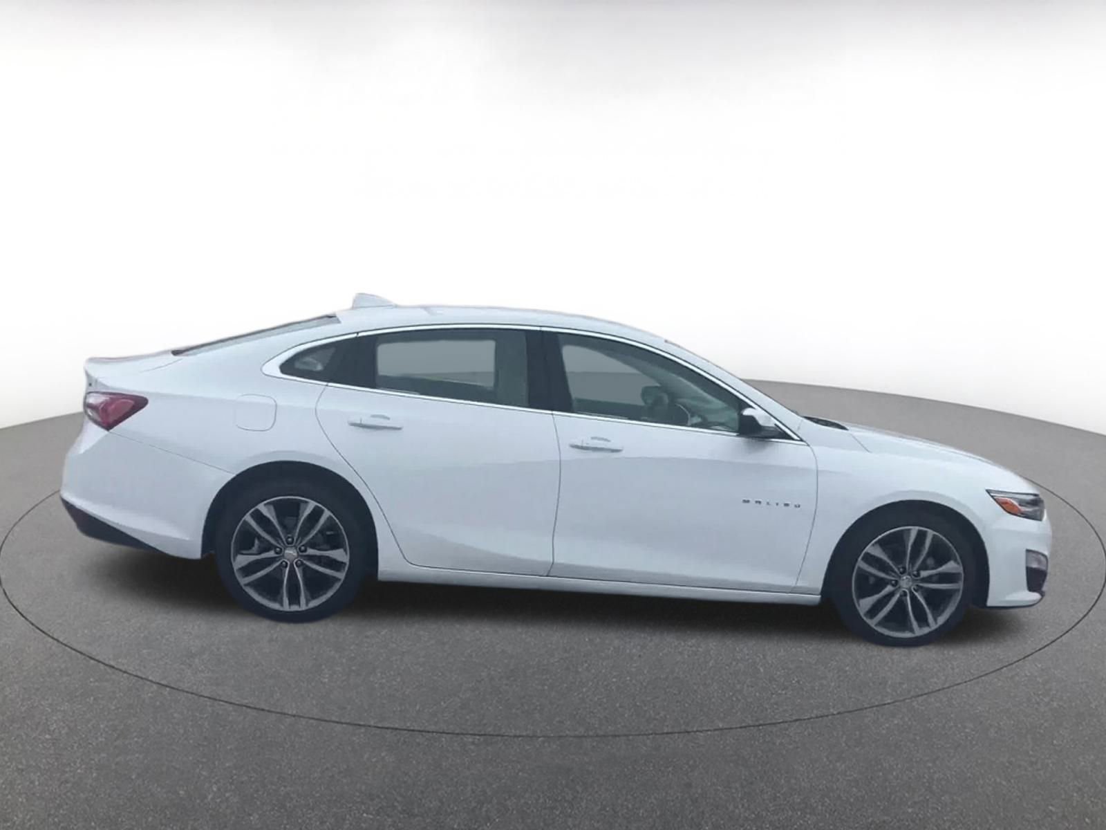 Thumbnail: 2024 Chevrolet Malibu - 16