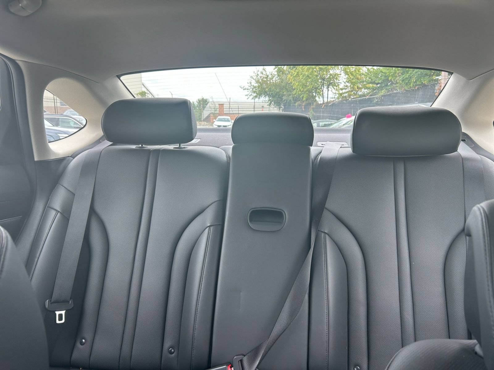 Thumbnail: 2026 Genesis G80 - 33
