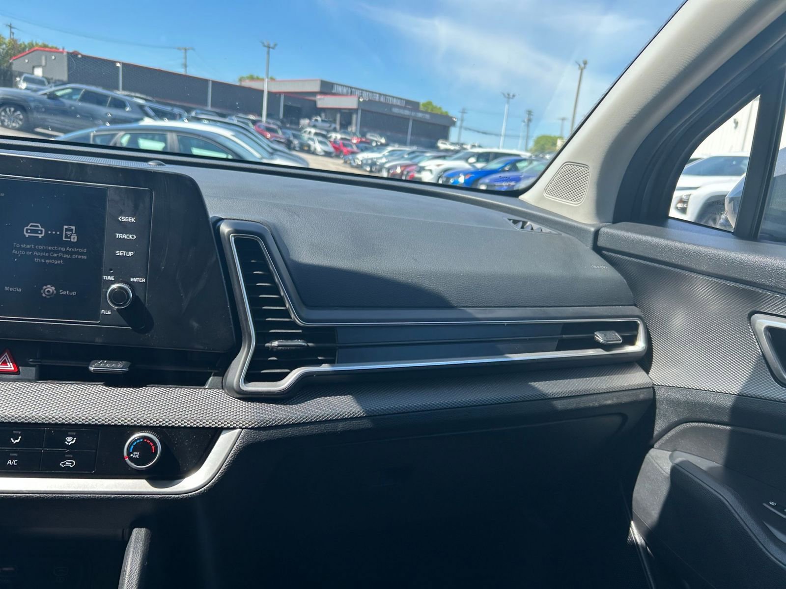 Thumbnail: 2025 Kia Sportage - 30