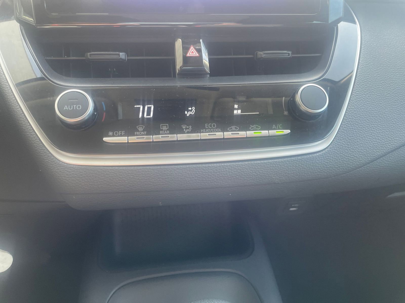 Thumbnail: 2025 Toyota Corolla - 17